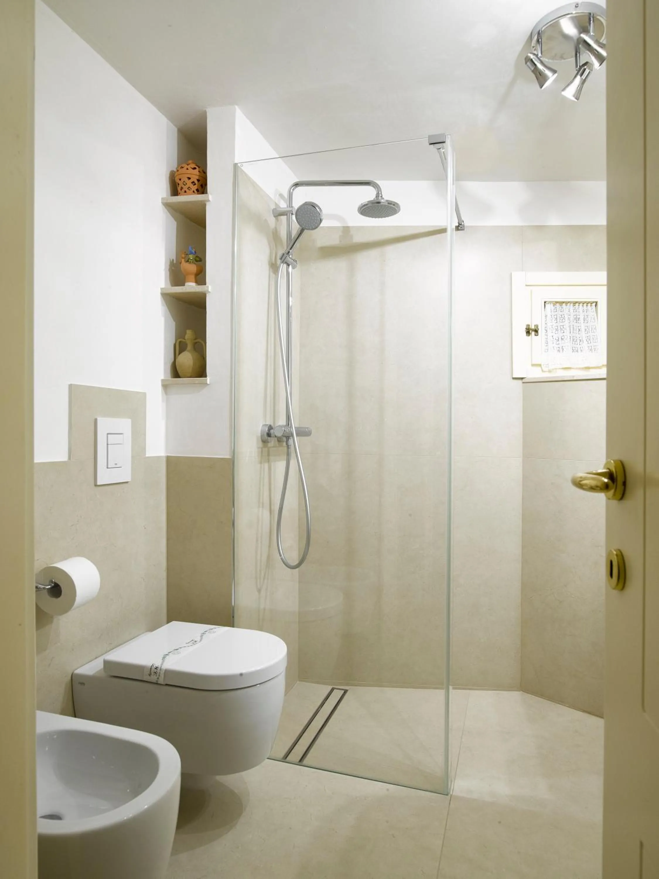 Bathroom in Sax Barisano