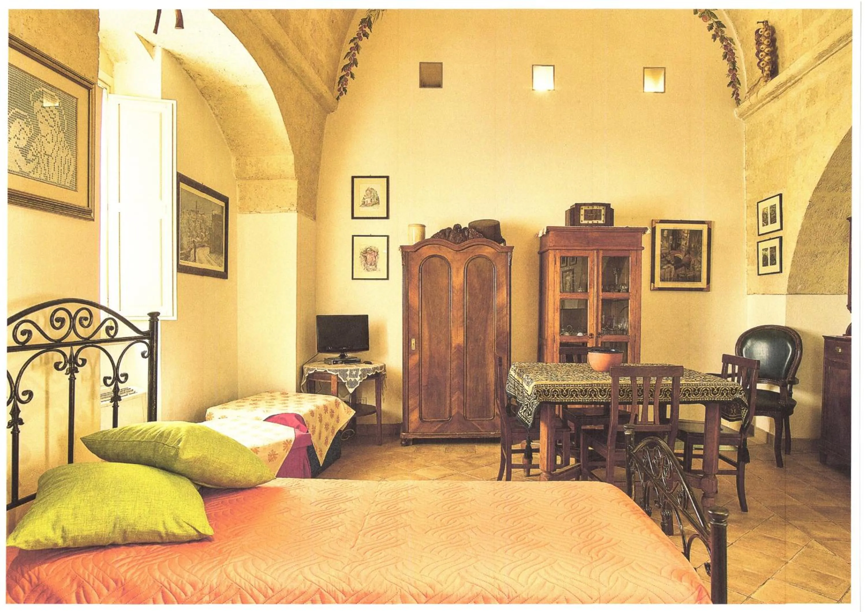 Living room, Bed in Sax Barisano