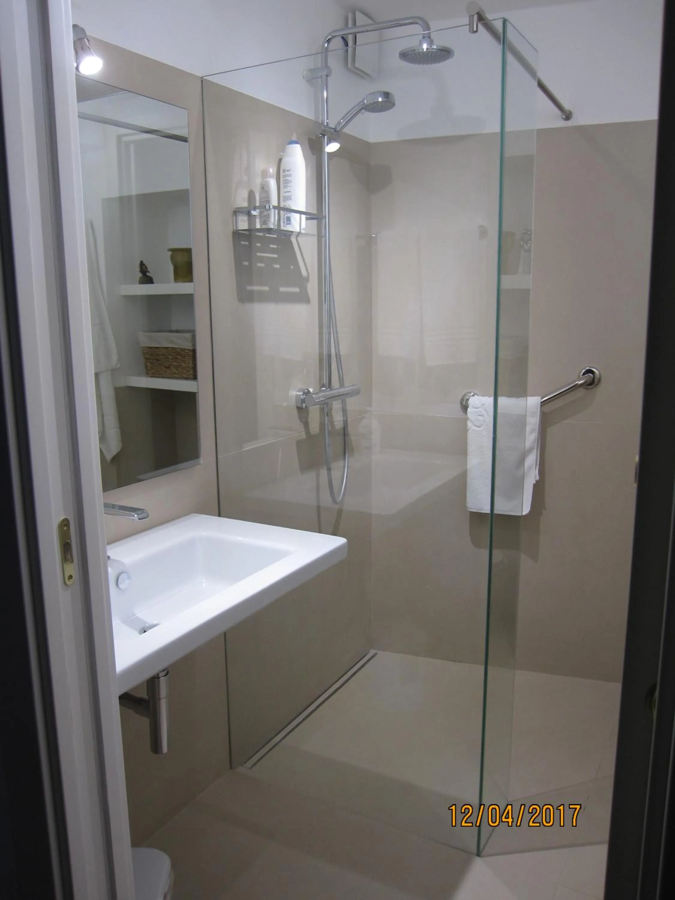 Bathroom in Sax Barisano