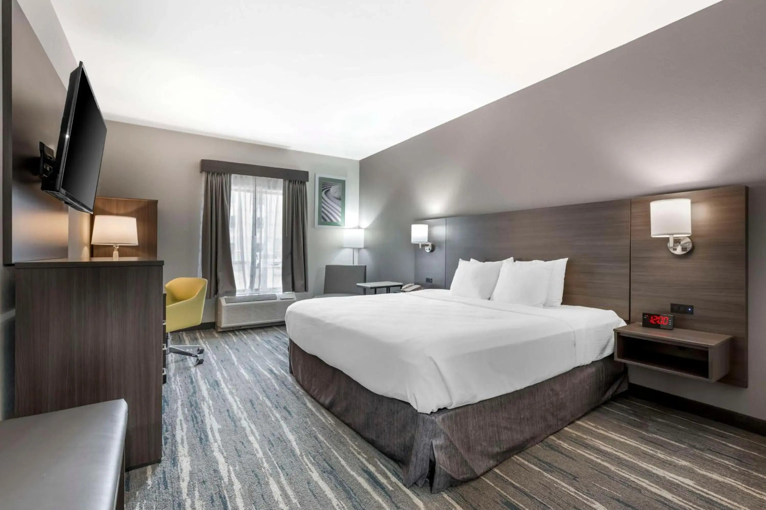 Bedroom, Bed in Best Western Heartland Inn Bedroom, Bed in Best Western Heartland Inn