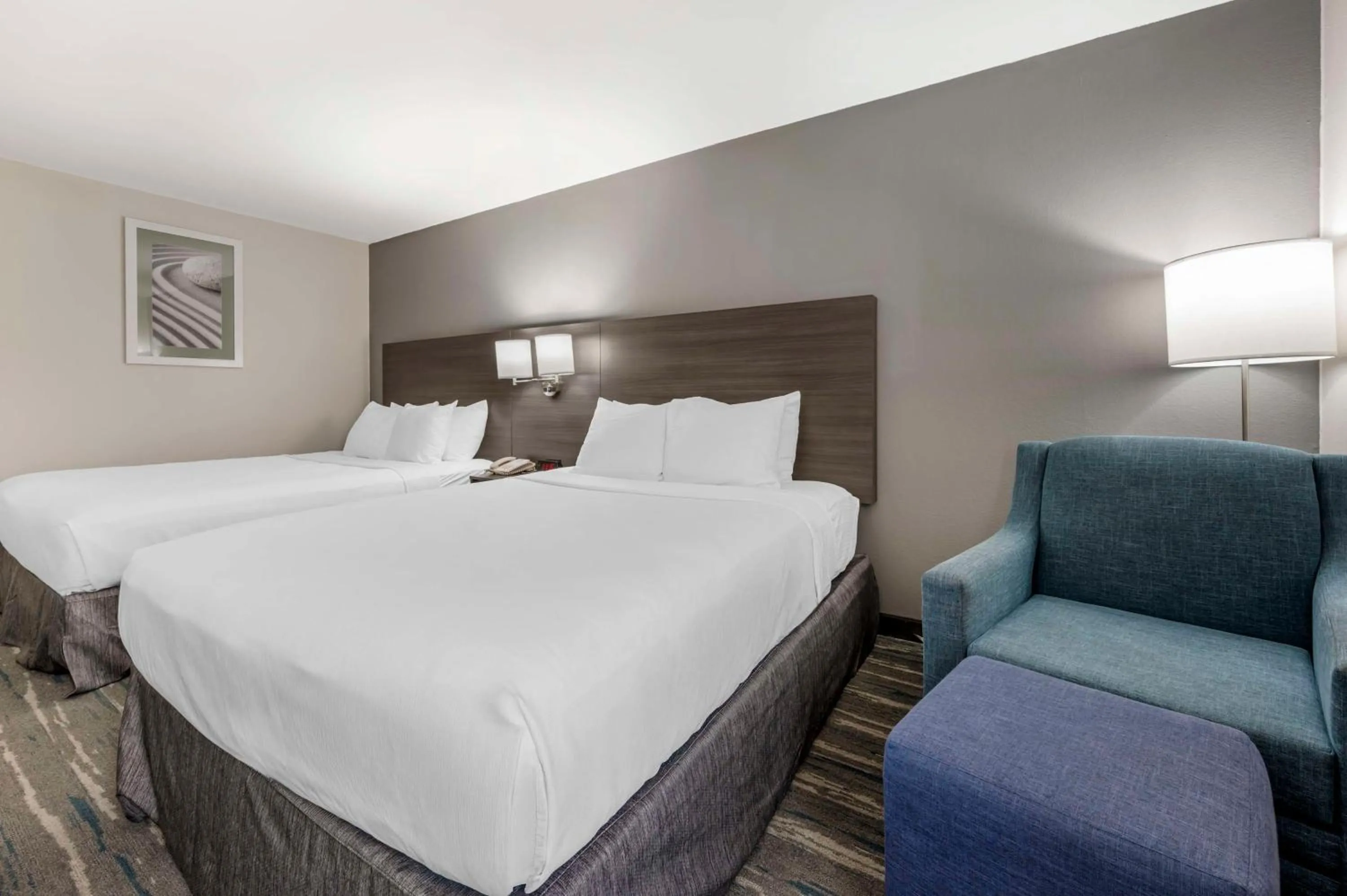 Bedroom, Bed in Best Western Heartland Inn