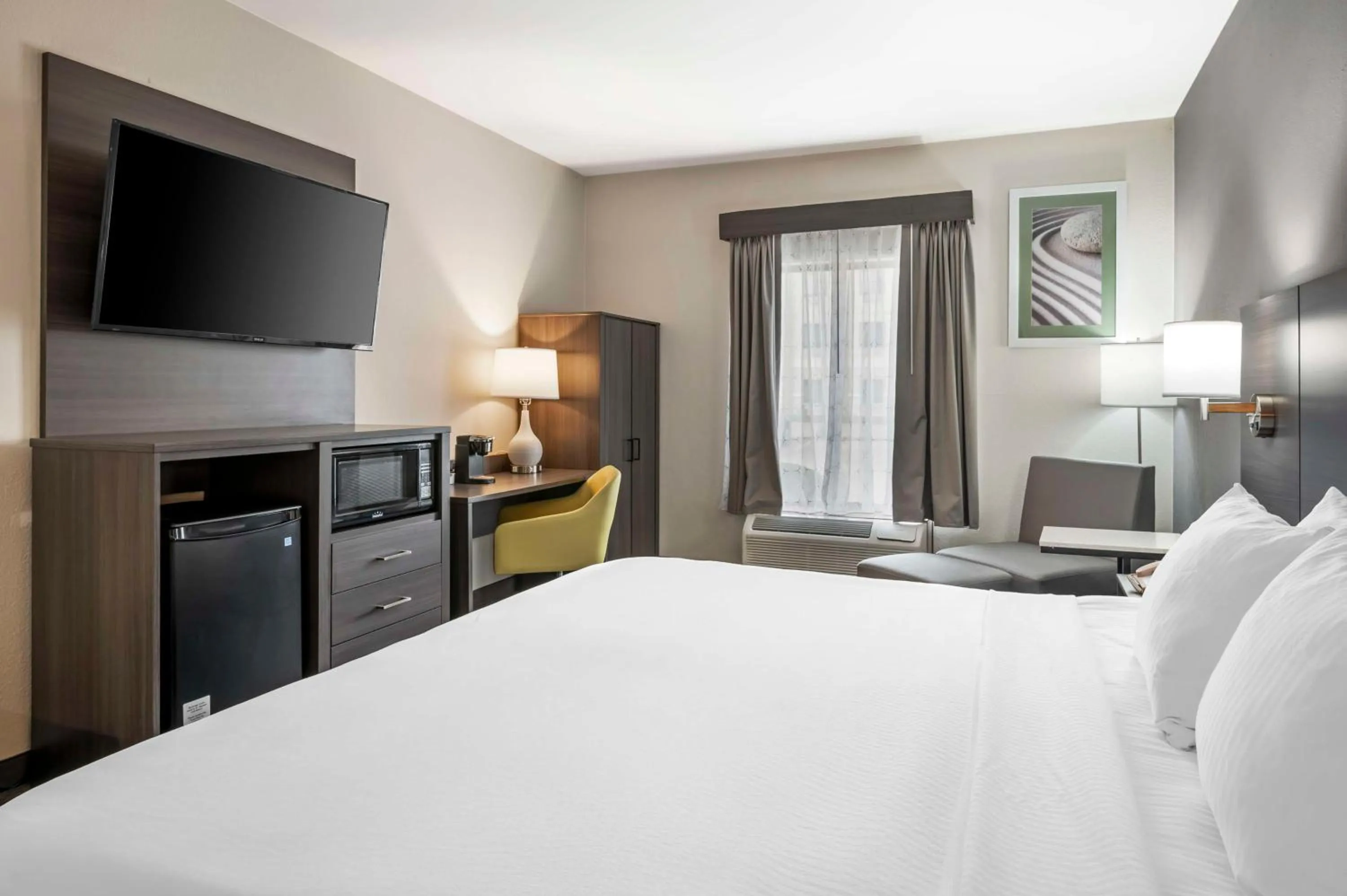 Bedroom, Bed in Best Western Heartland Inn