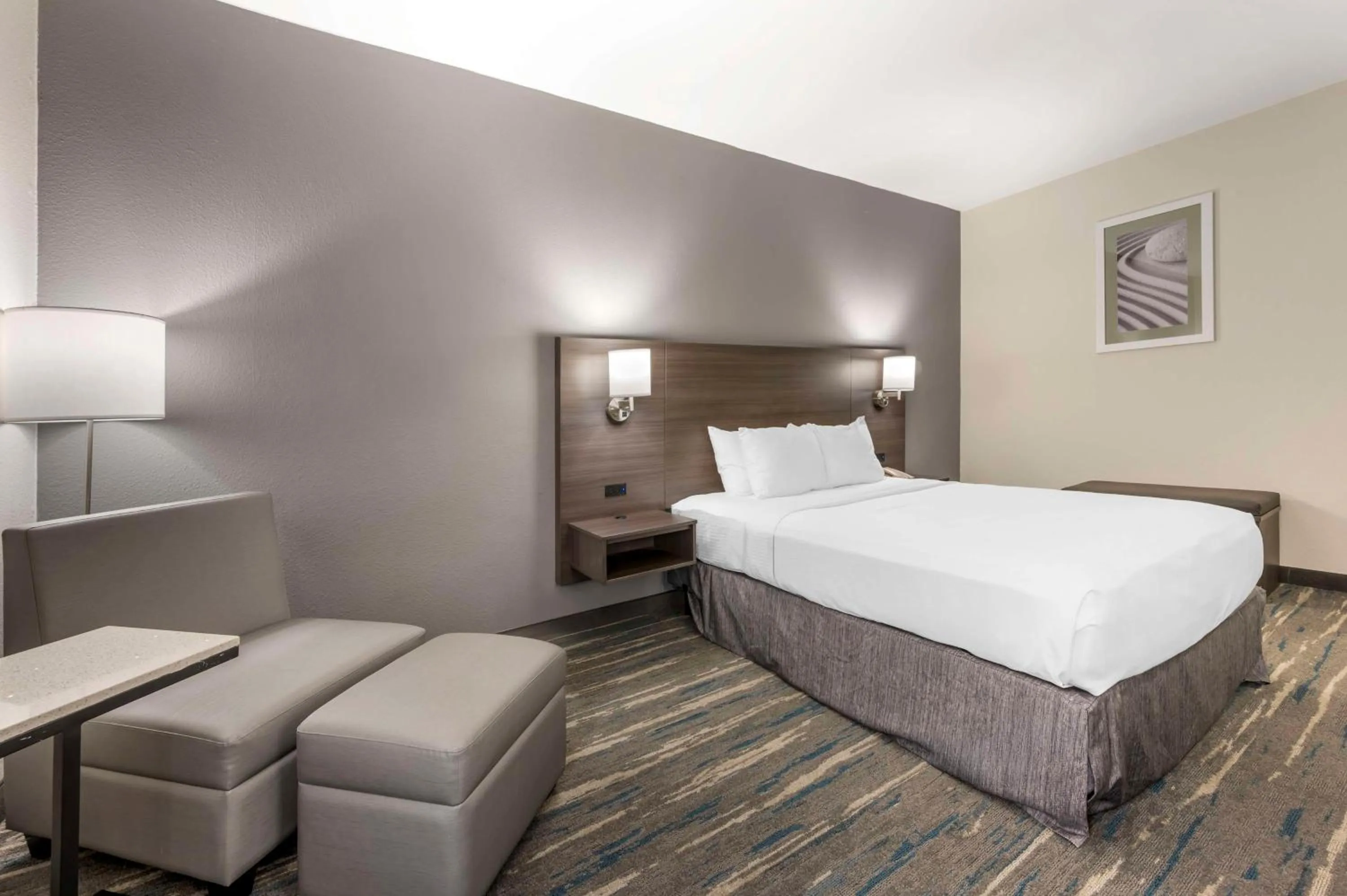 Bedroom, Bed in Best Western Heartland Inn