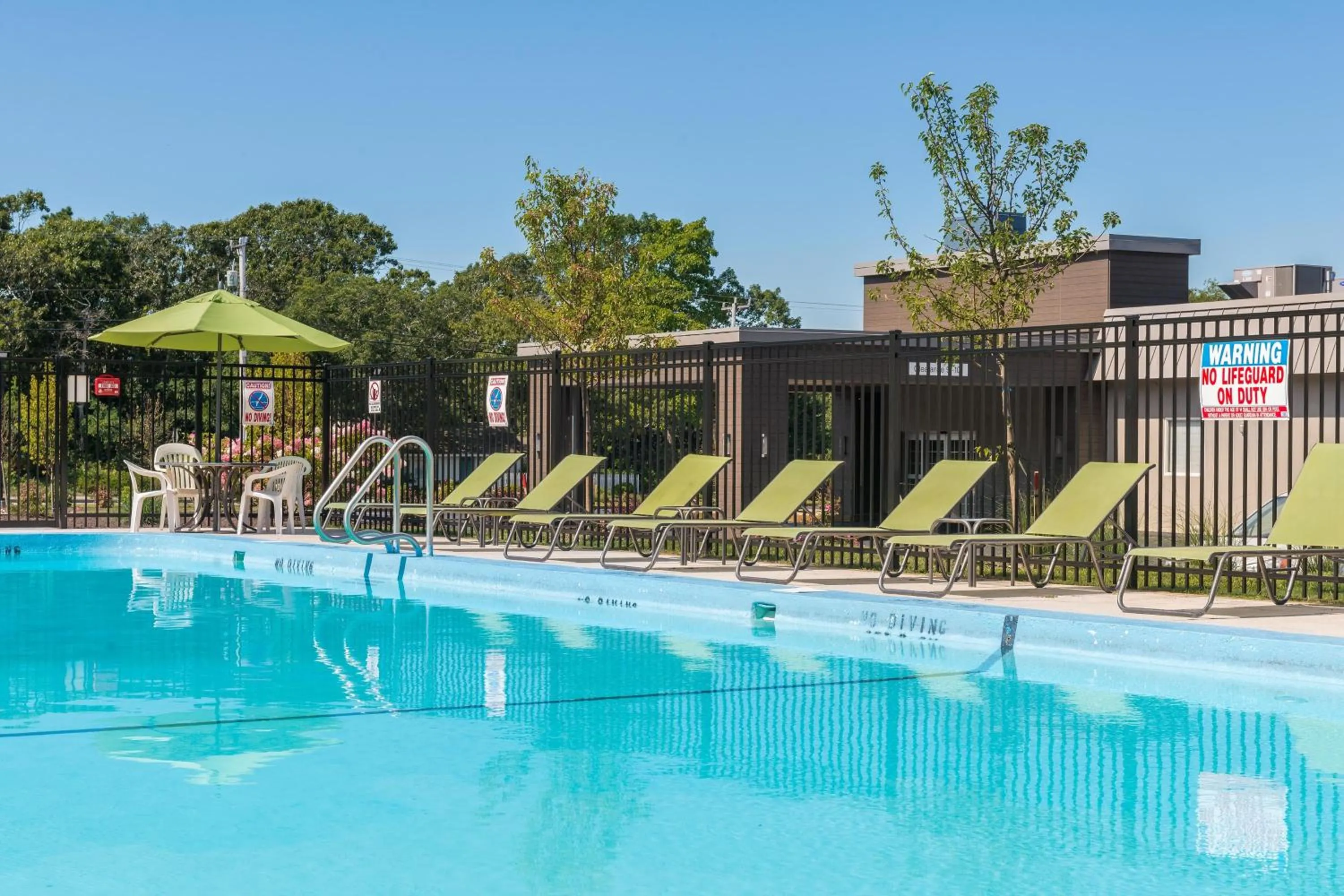 Swimming pool in Four Points by Sheraton Eastham Cape Cod