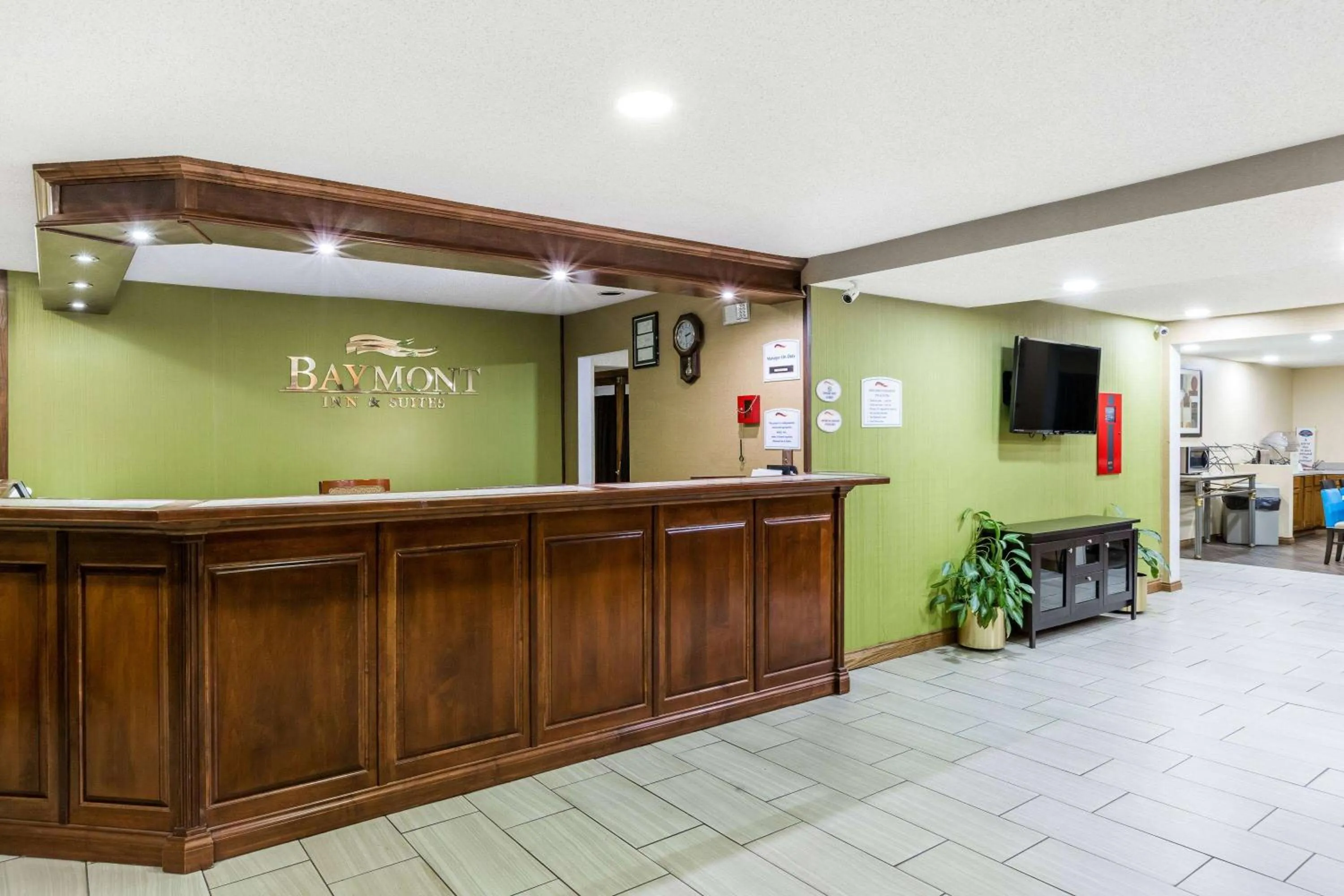 Lobby or reception in Baymont by Wyndham Louisville South I 65