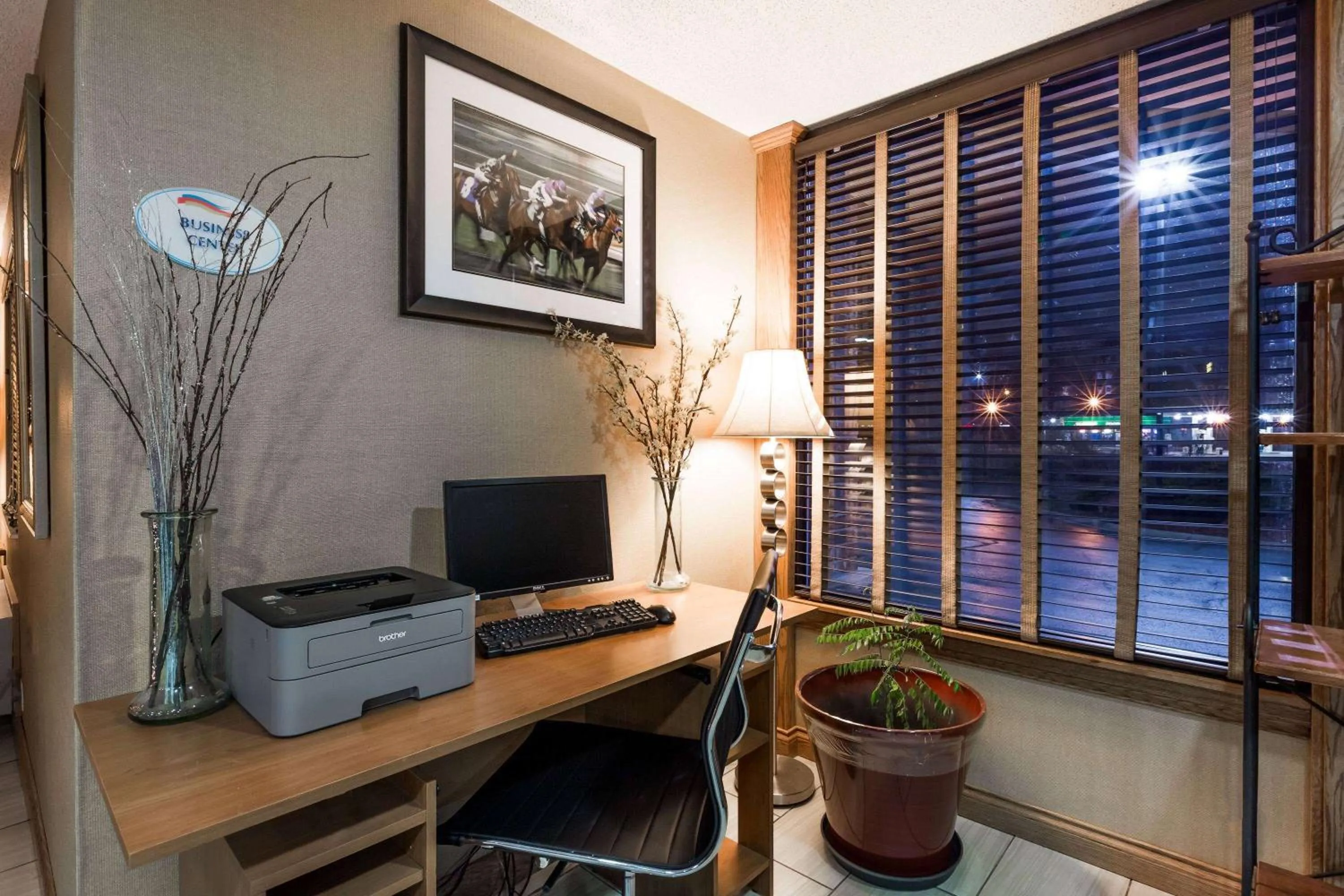 Food and drinks in Baymont by Wyndham Louisville South I 65