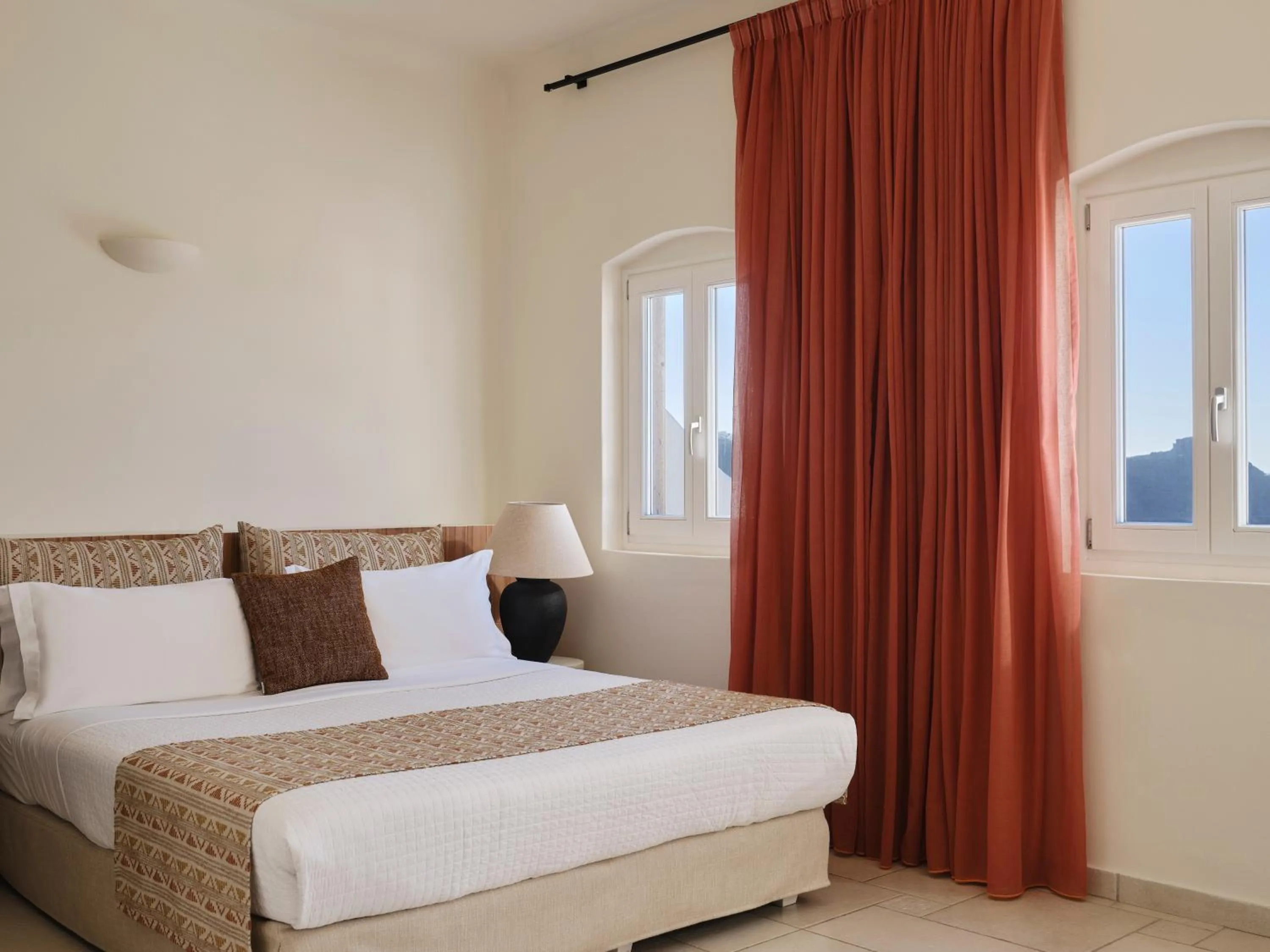 Bedroom, Bed in San Antonio - Small Luxury Hotels of the World