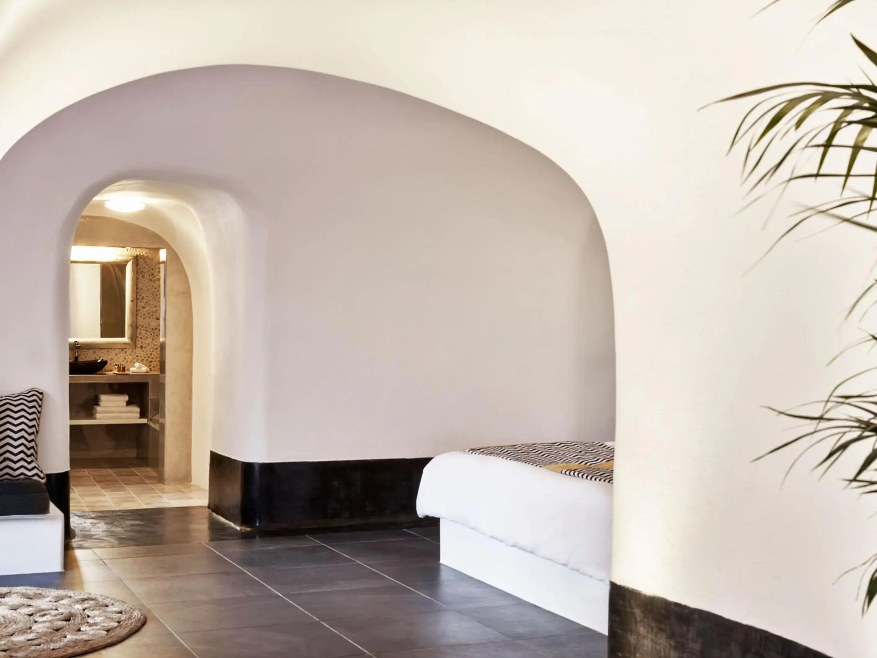 Bathroom, Bed in San Antonio - Small Luxury Hotels of the World Bathroom, Bed in San Antonio - Small Luxury Hotels of the World