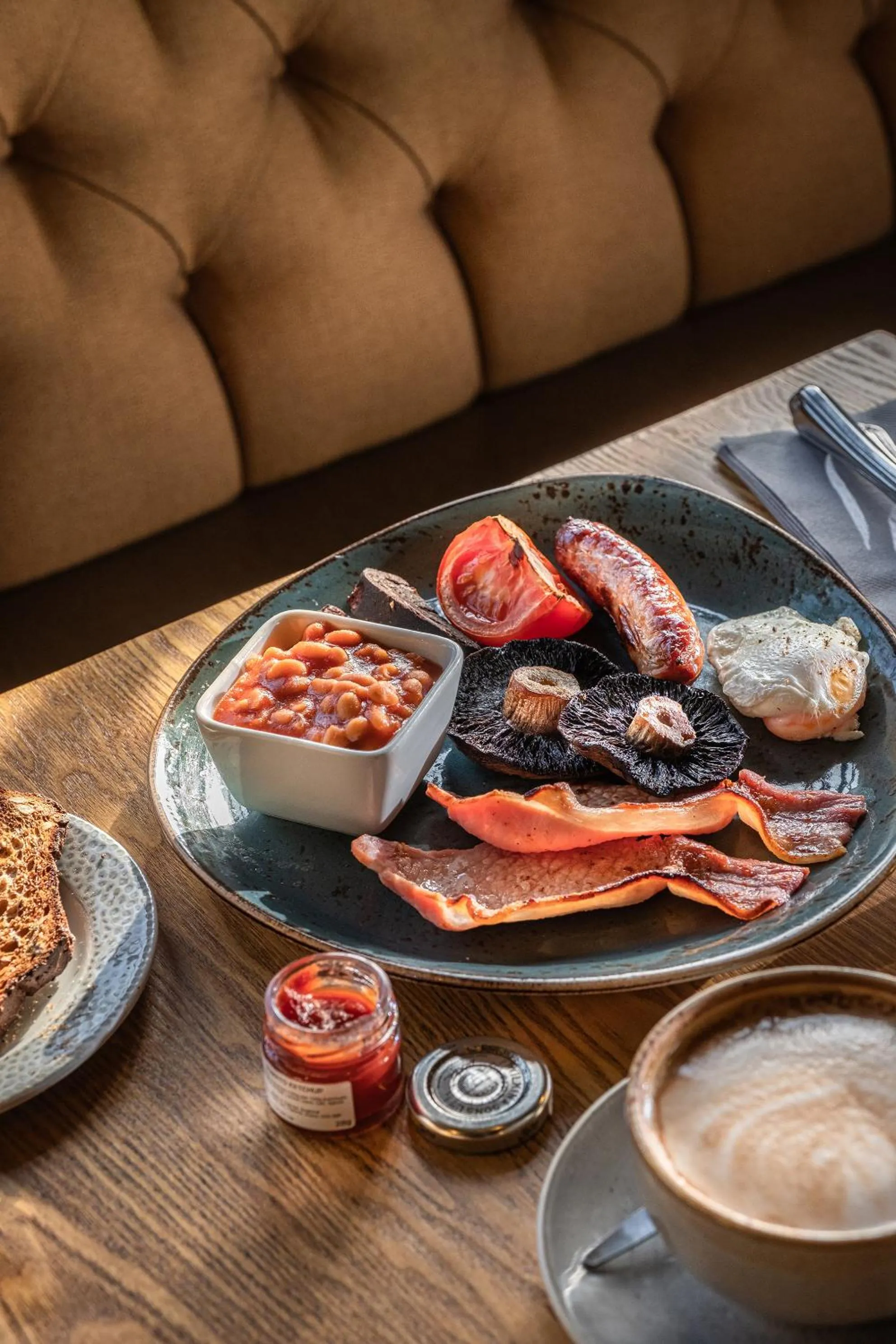 Breakfast in Wiveton Bell