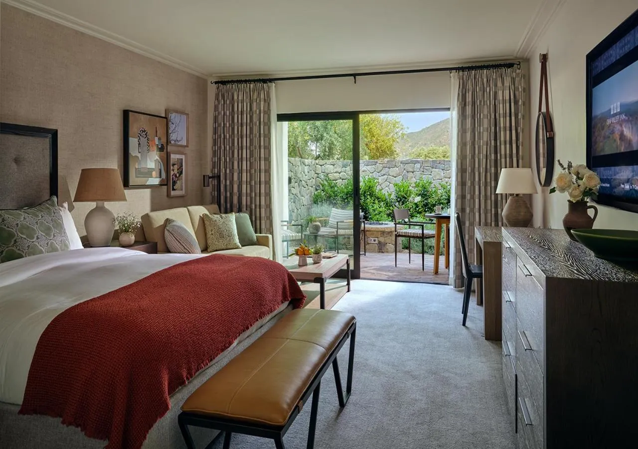 Photo of the whole room, Bed in Ojai Valley Inn