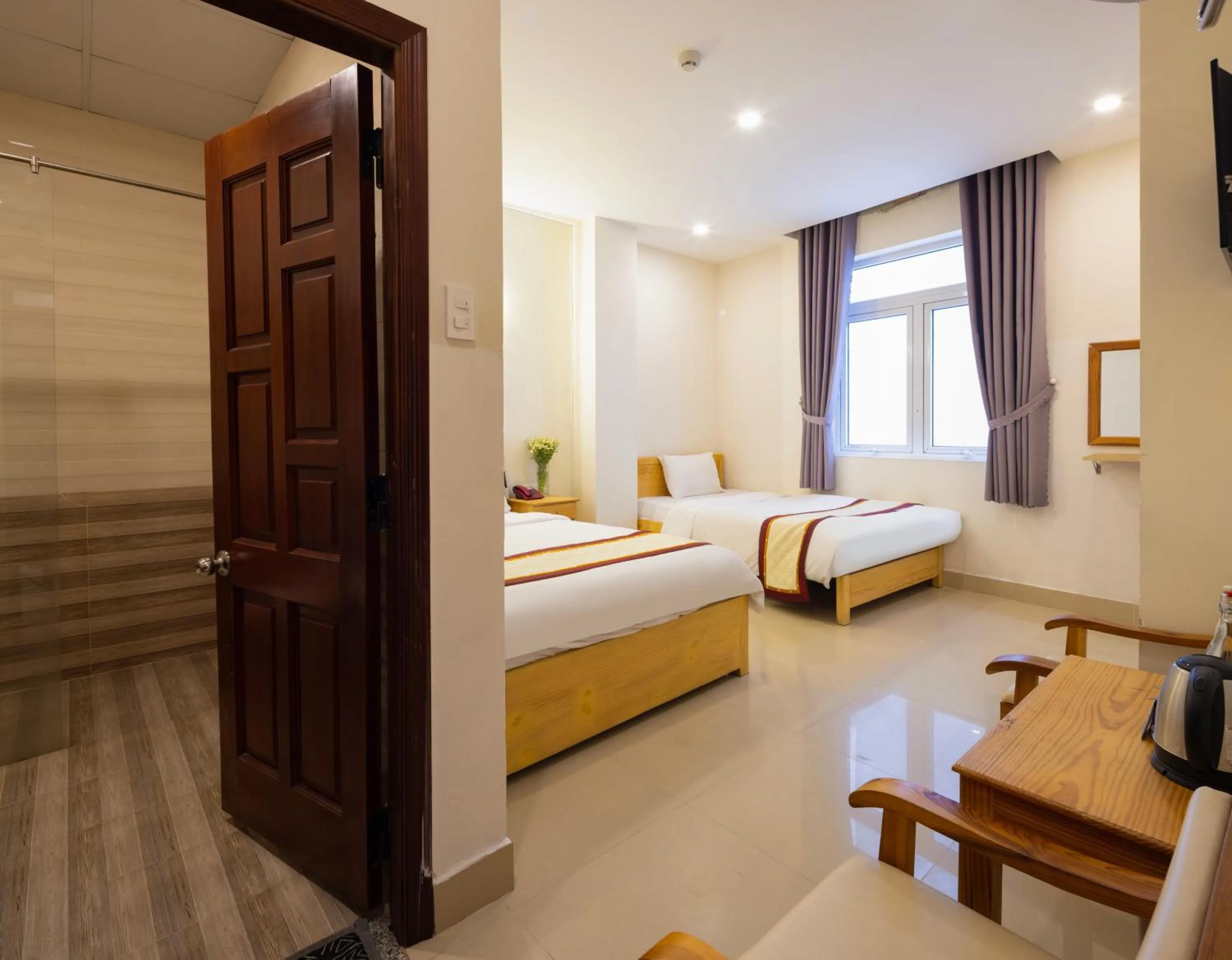 Bed in Mai Hoang Da Lat Hotel