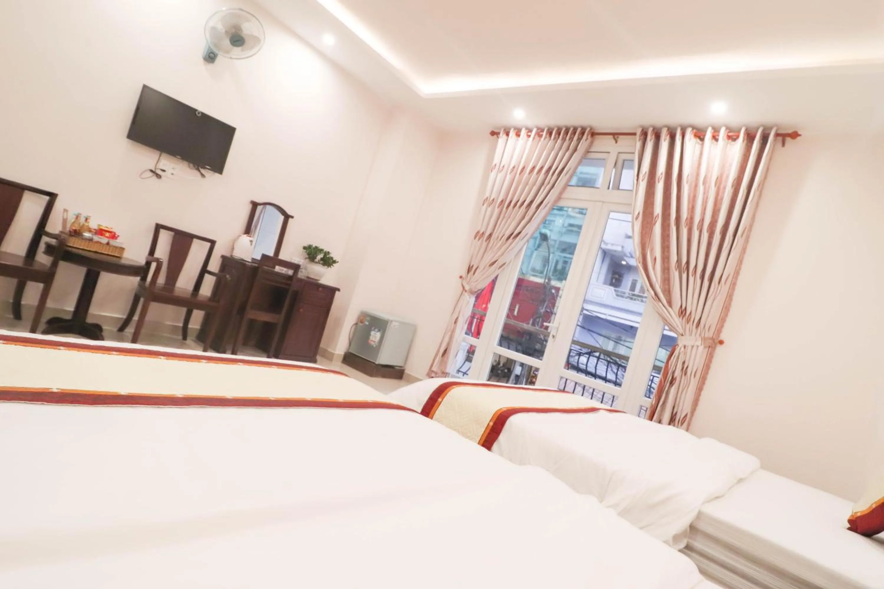 Bed in Mai Hoang Da Lat Hotel