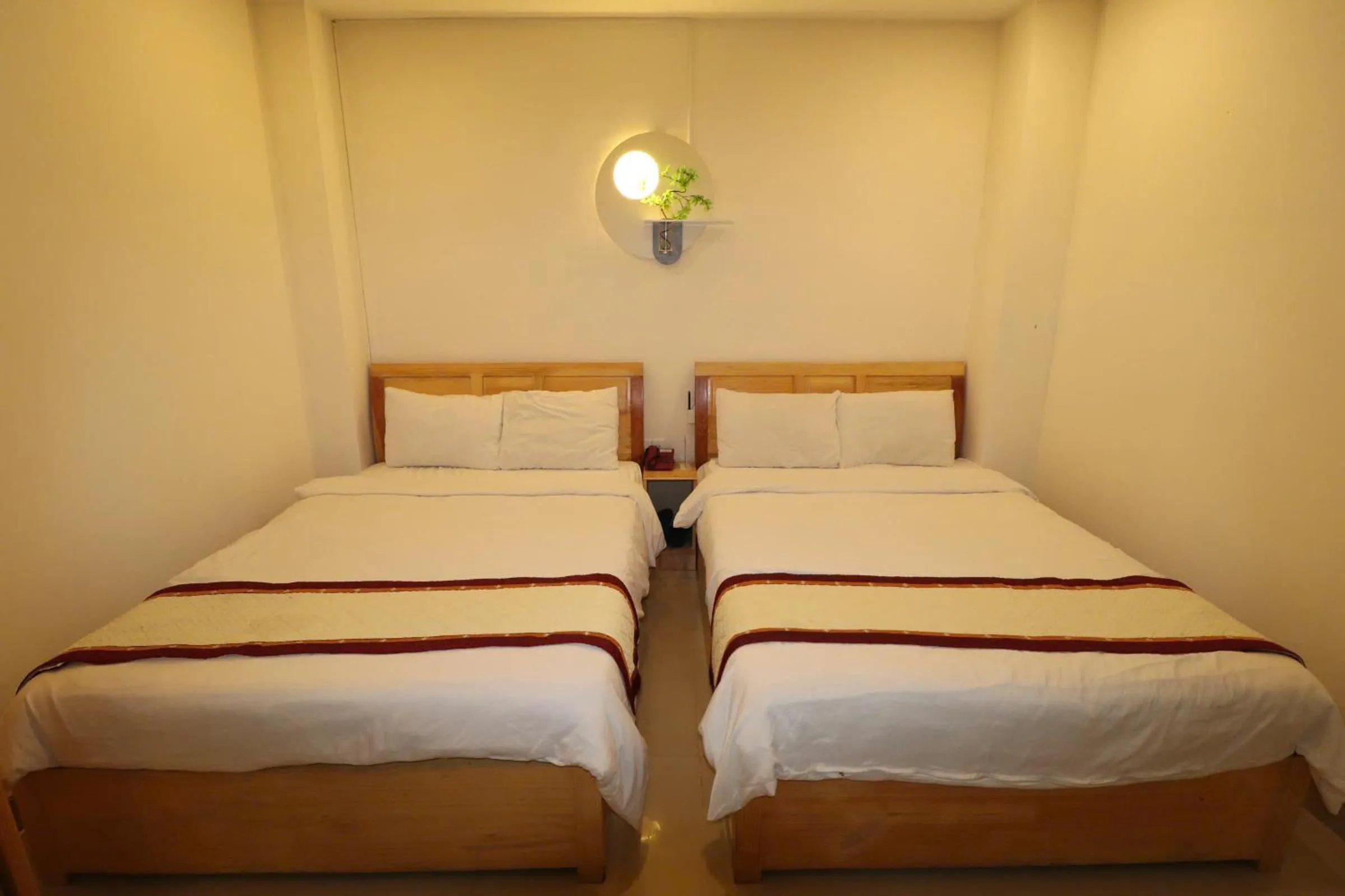 Bed in Mai Hoang Da Lat Hotel