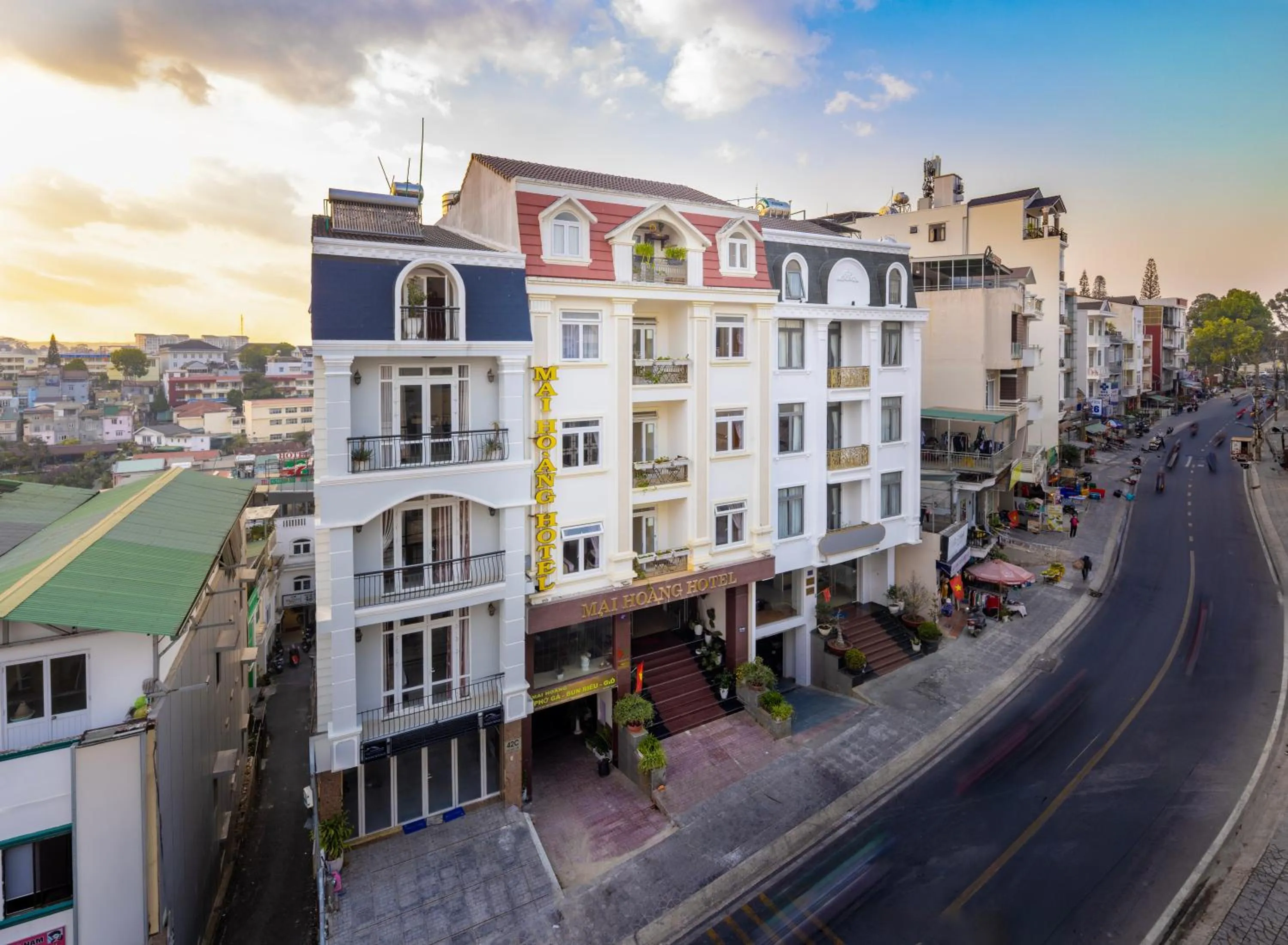Property building in Mai Hoang Da Lat Hotel