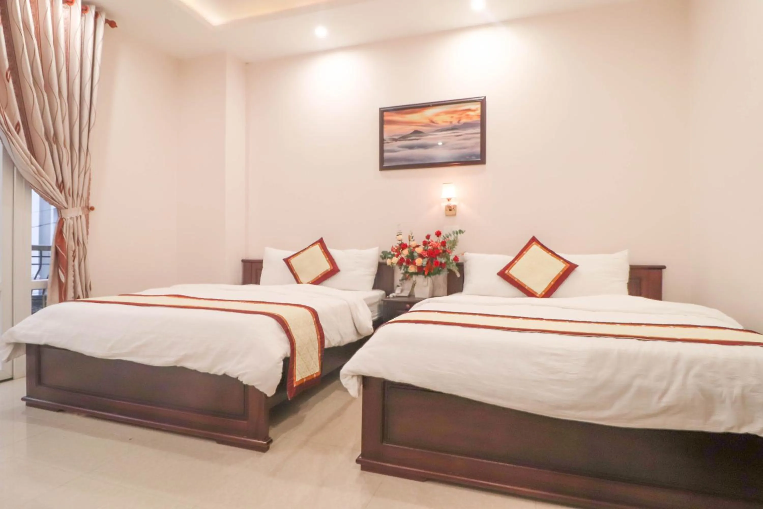 Bed in Mai Hoang Da Lat Hotel