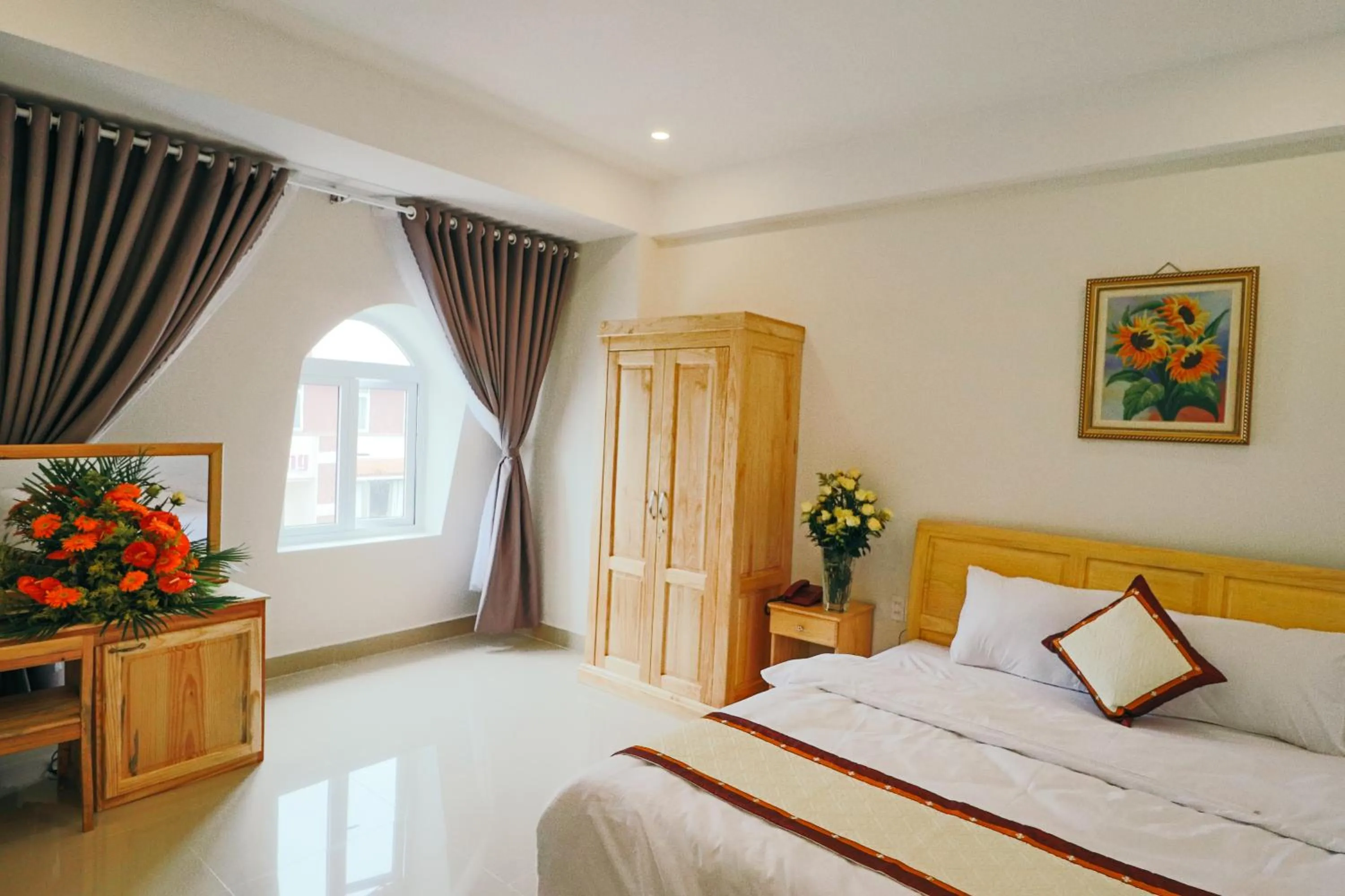 Bed in Mai Hoang Da Lat Hotel