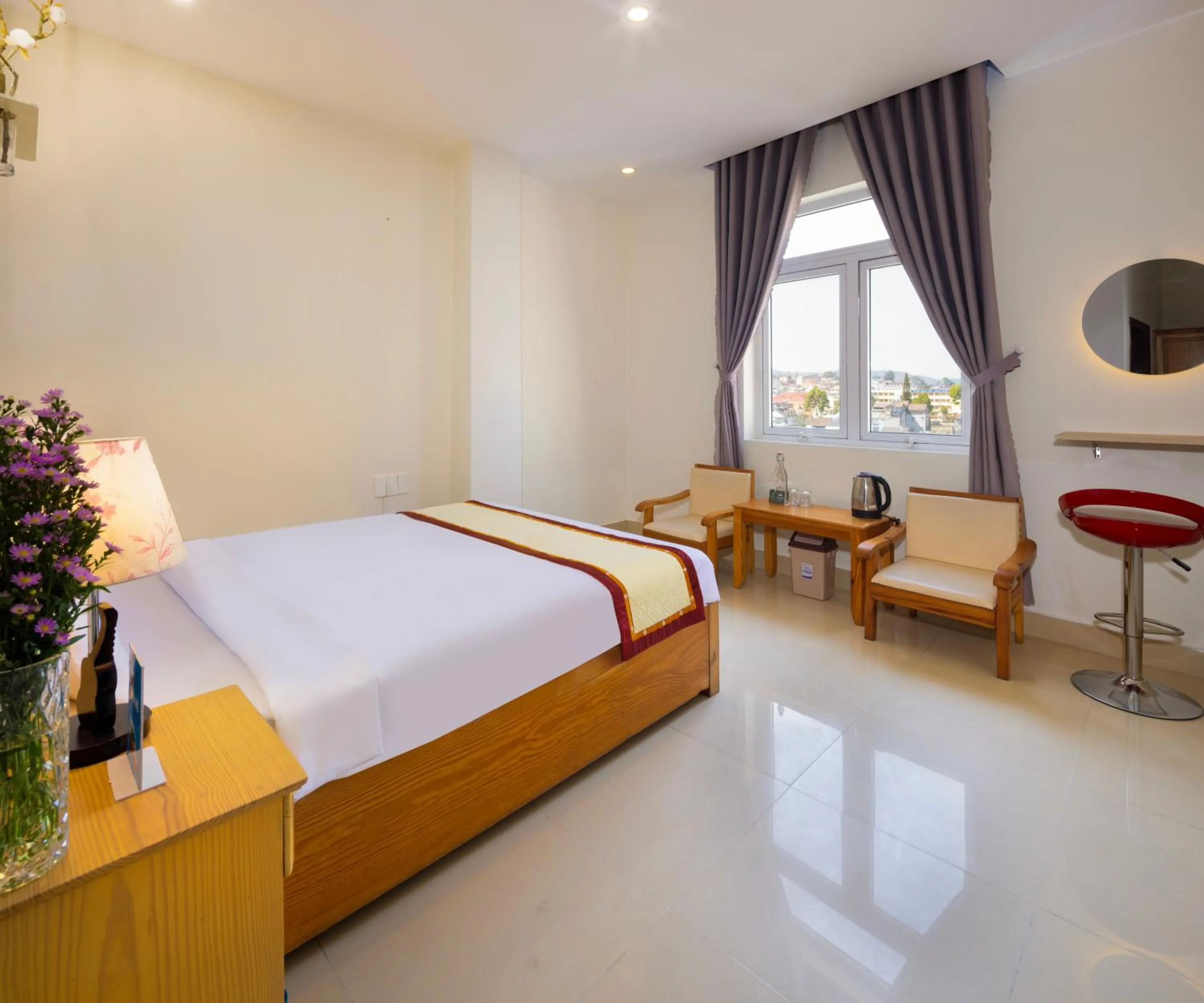 Bed in Mai Hoang Da Lat Hotel