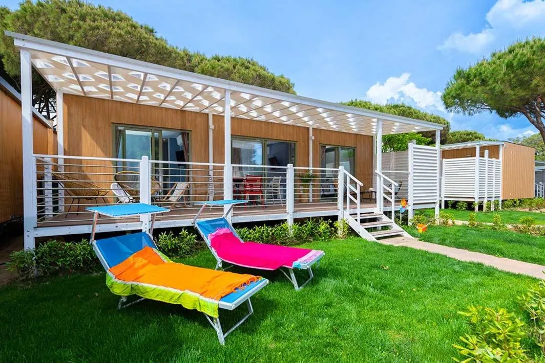 Bungalow Prestige in Camping Village Baia Azzurra