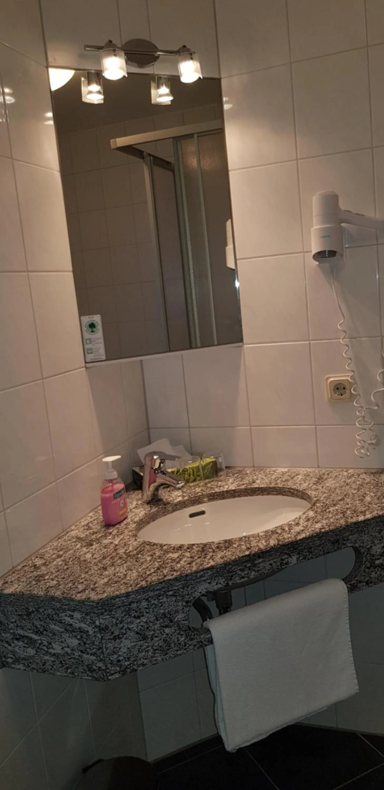 Bathroom in Hotel Beuss