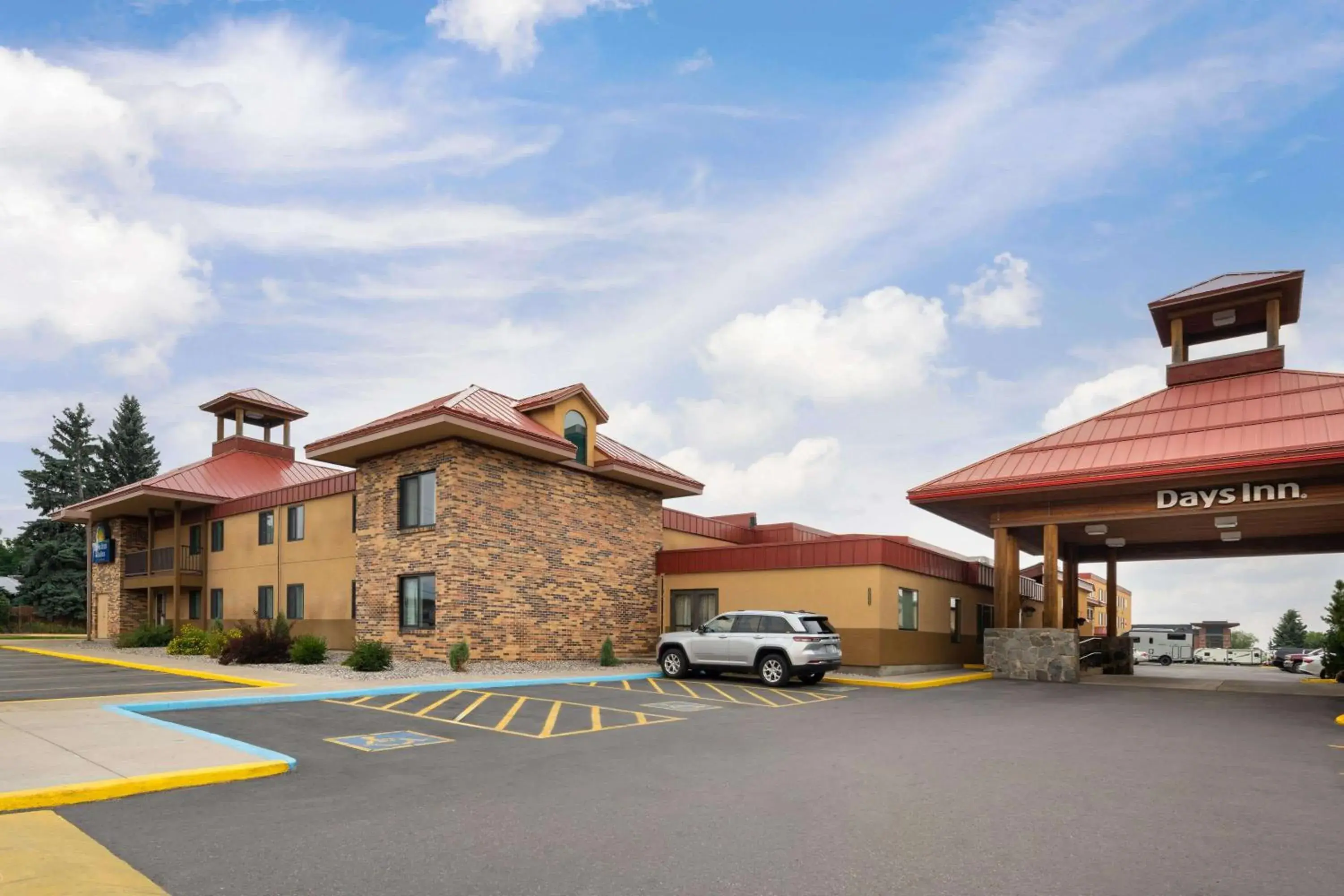 Property building in Days Inn & Suites by Wyndham Bozeman Property building in Days Inn & Suites by Wyndham Bozeman