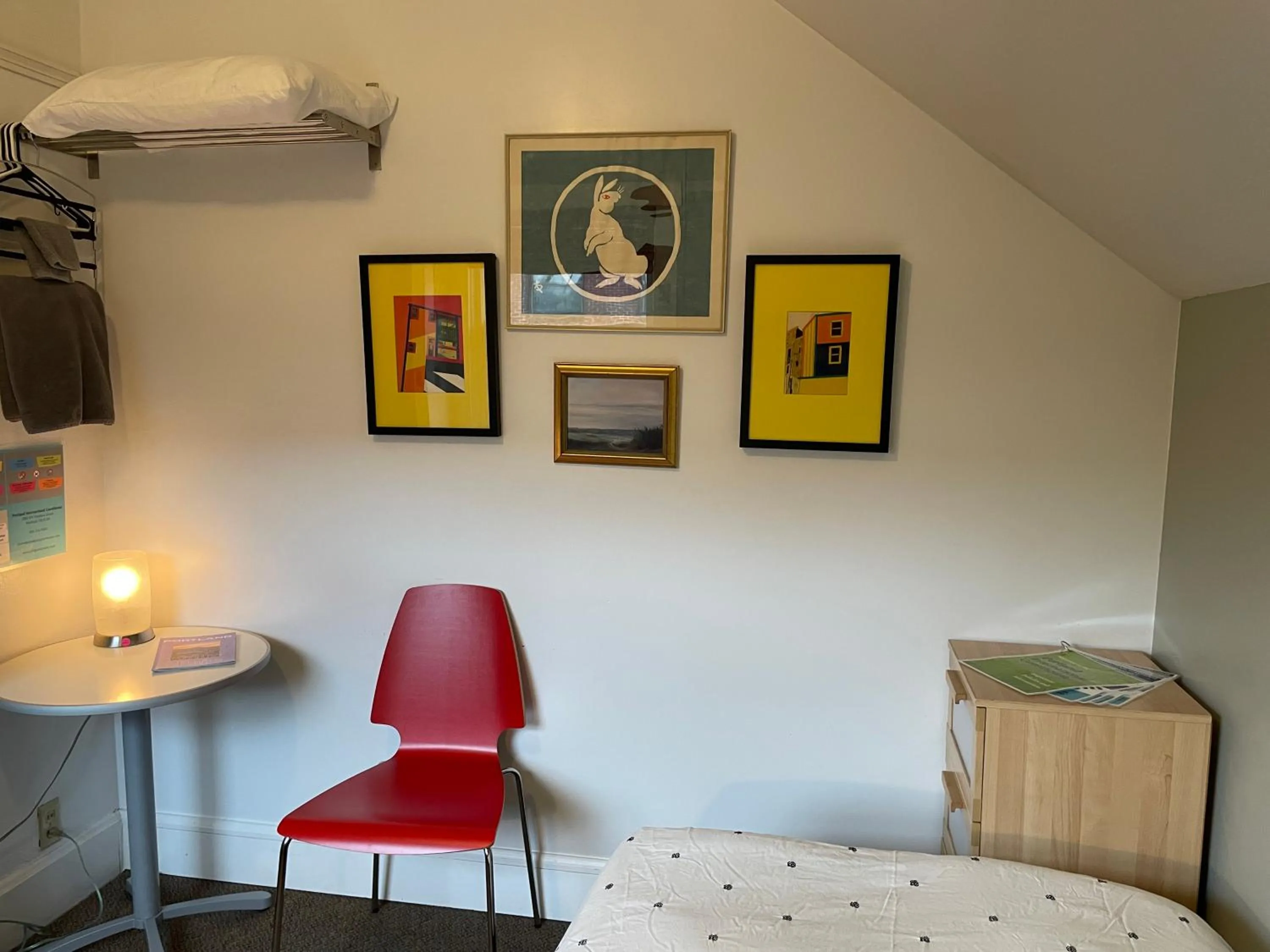 Bed in Portland International Guesthouse