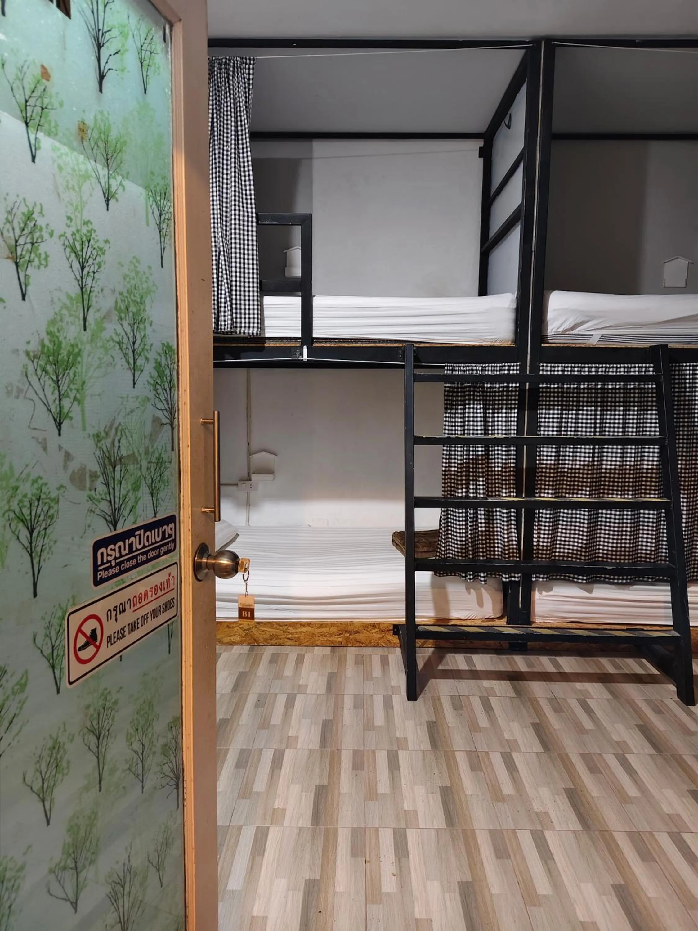 Backpack Hostel Kohyaoyai