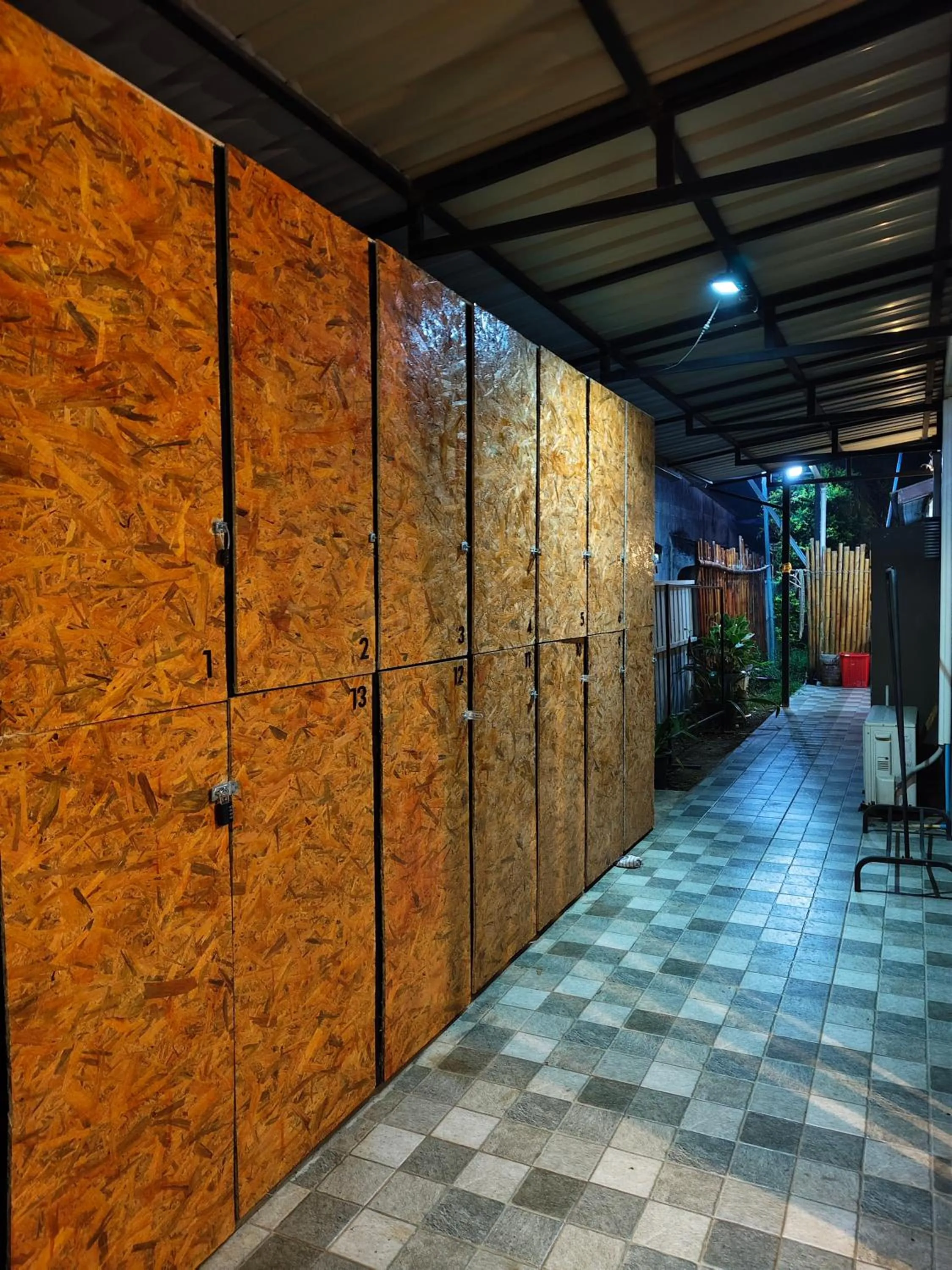 Backpack Hostel Kohyaoyai