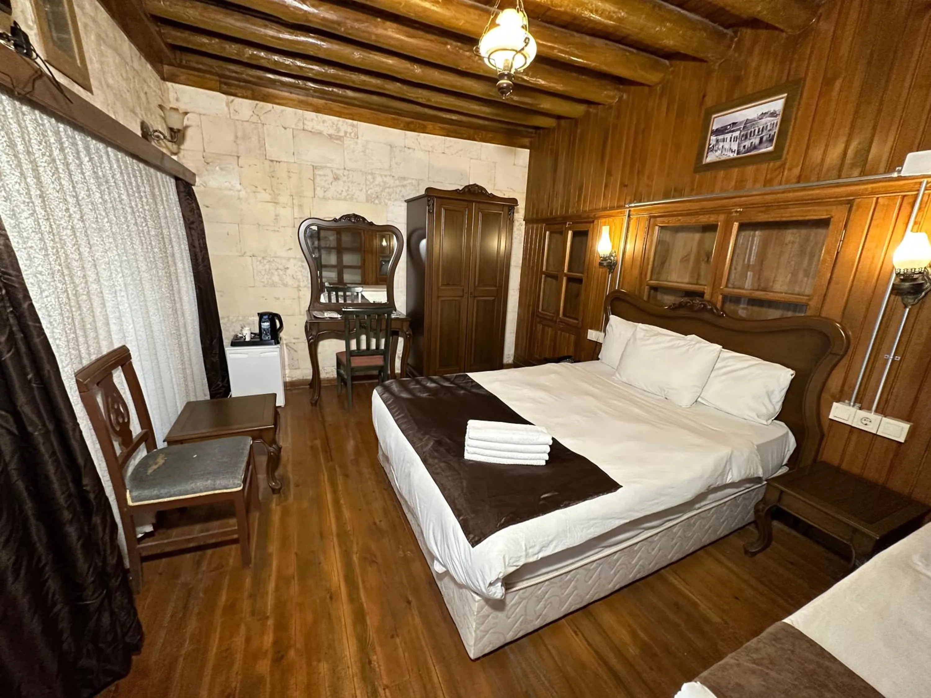 Bed in Elif Hanım Konağı