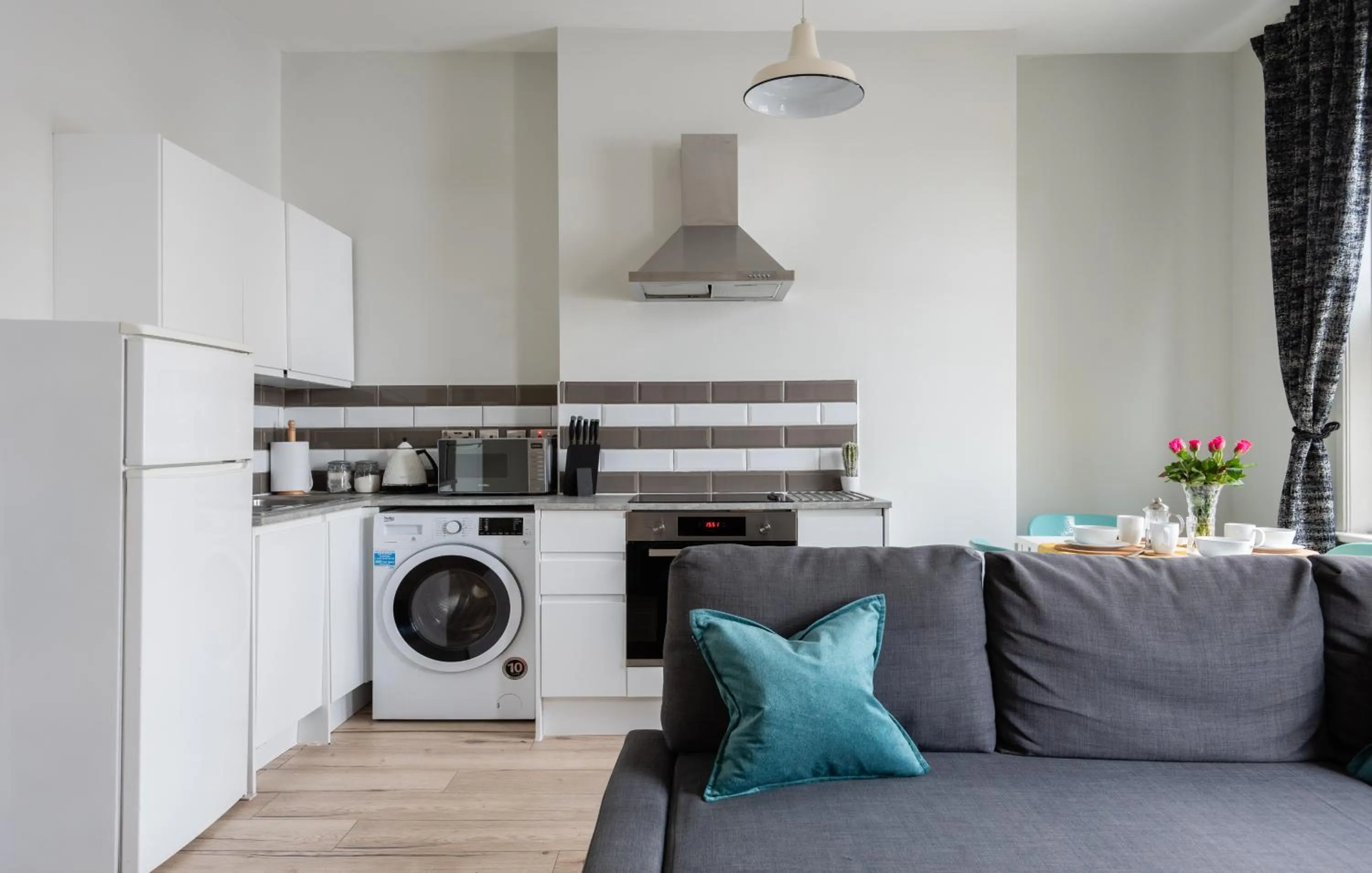 Kitchen or kitchenette in The Love Walk Apartments