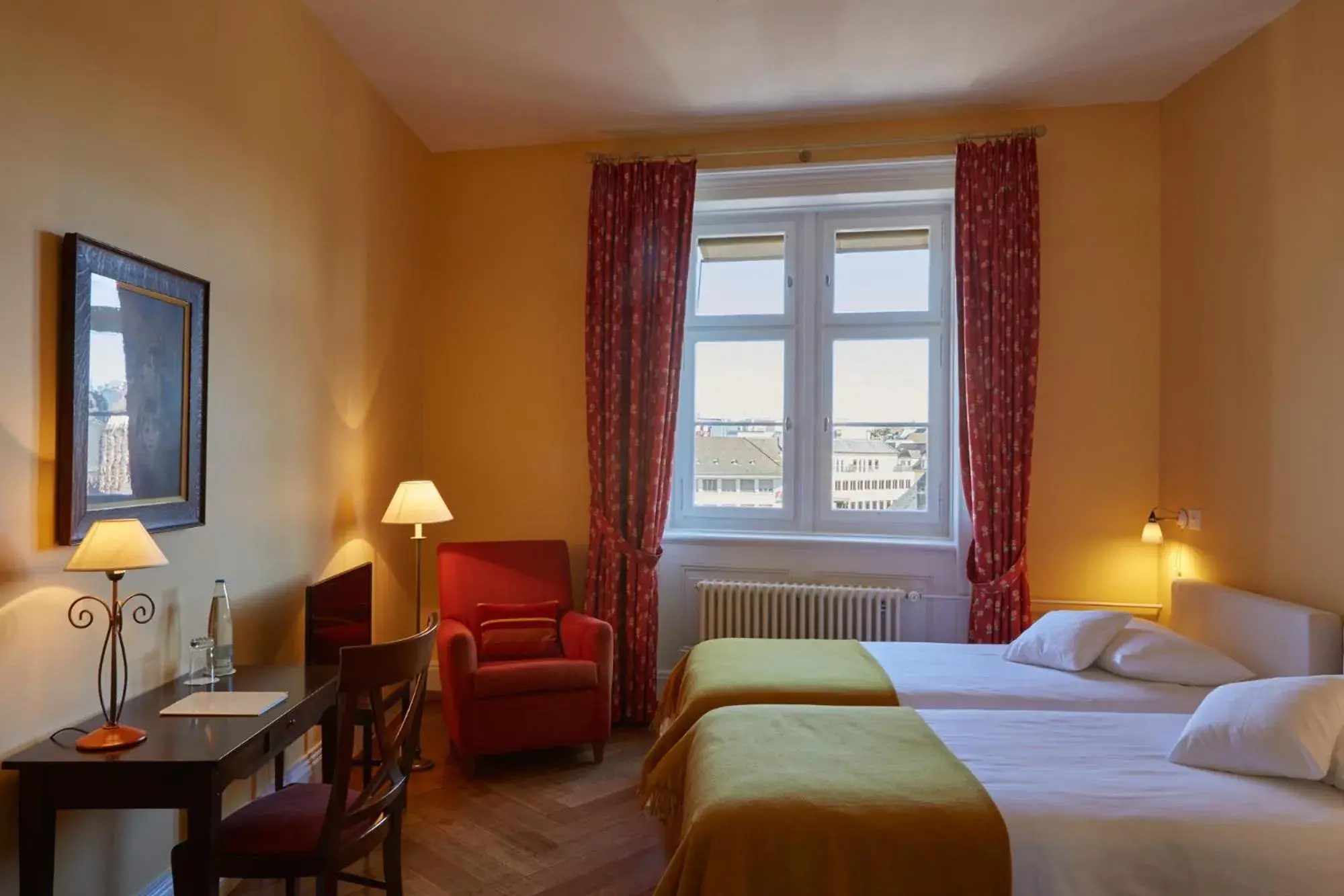 Standard Twin Room in hotel brasserie au violon Standard Twin Room in hotel brasserie au violon