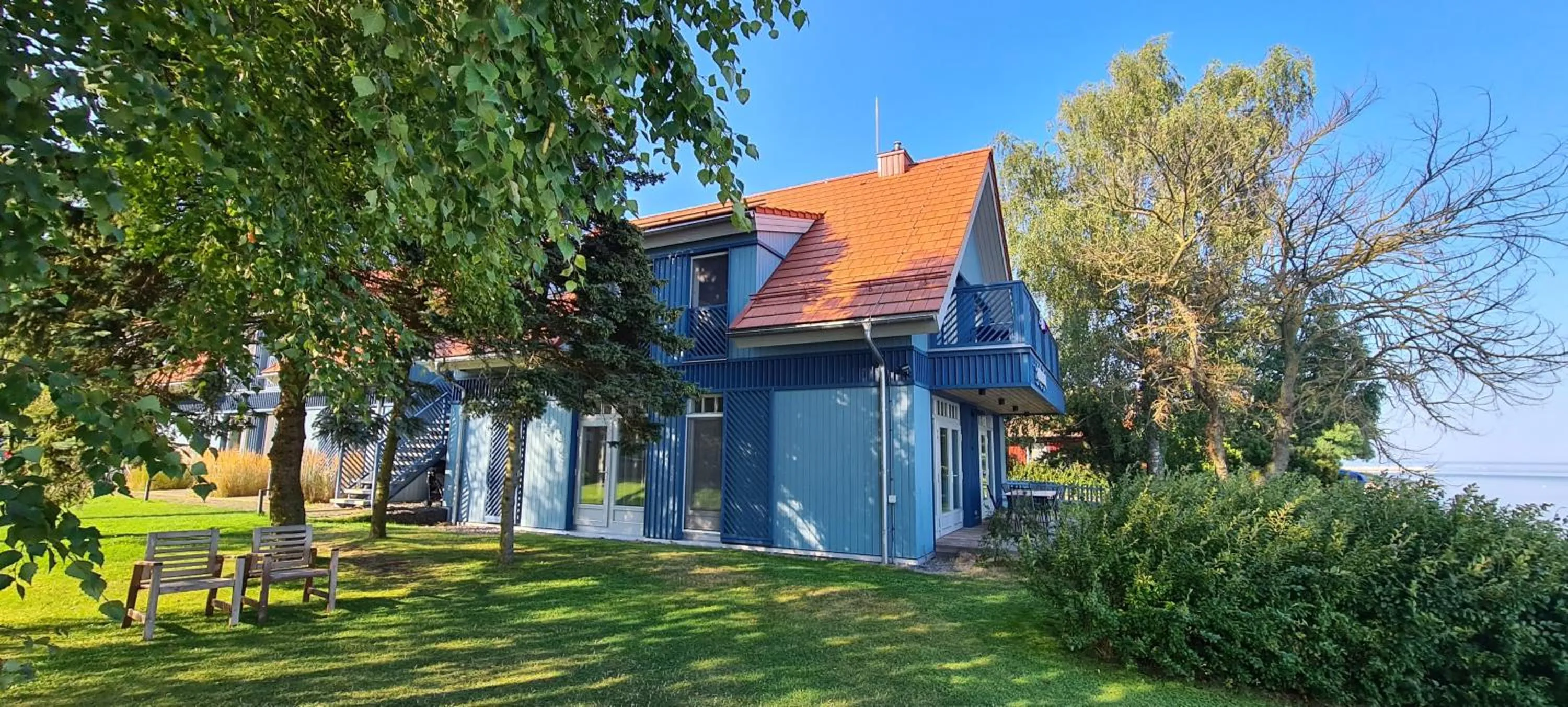 Apartment with Balcony in Laiko marios