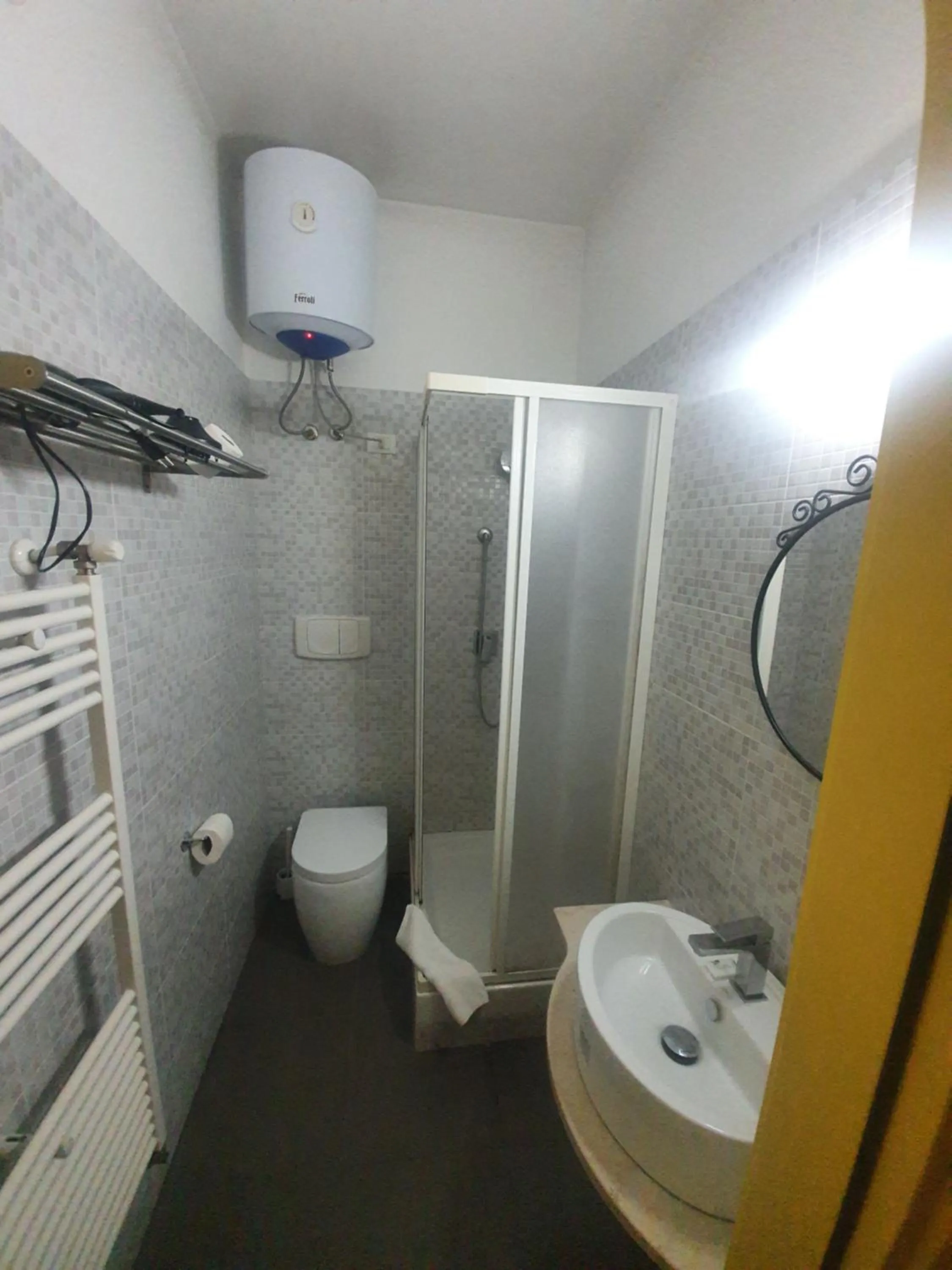 Shower in Sira House Milano