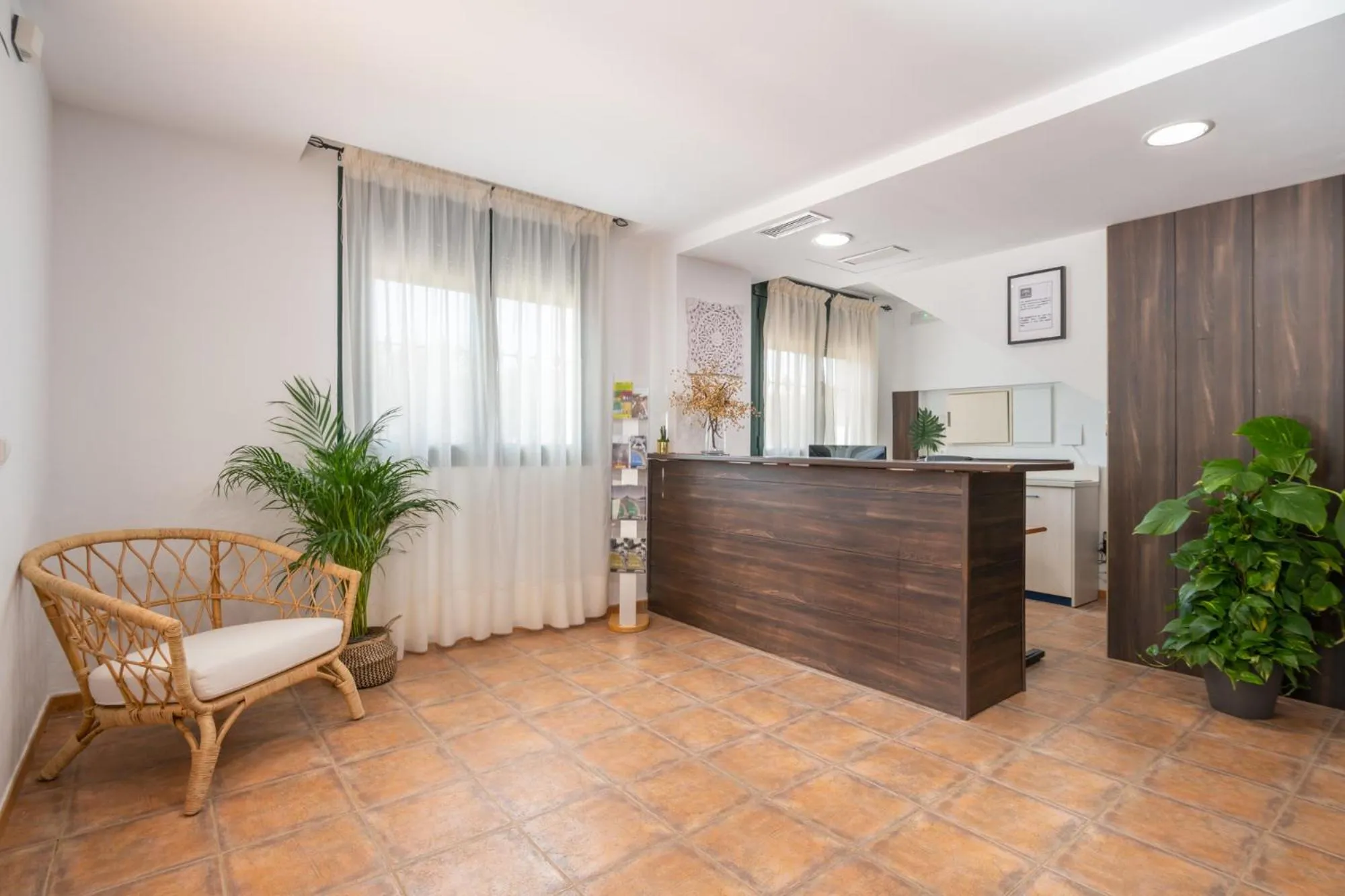 Lobby or reception in Hotel Rural El Castillejo - A 15 min de Ronda