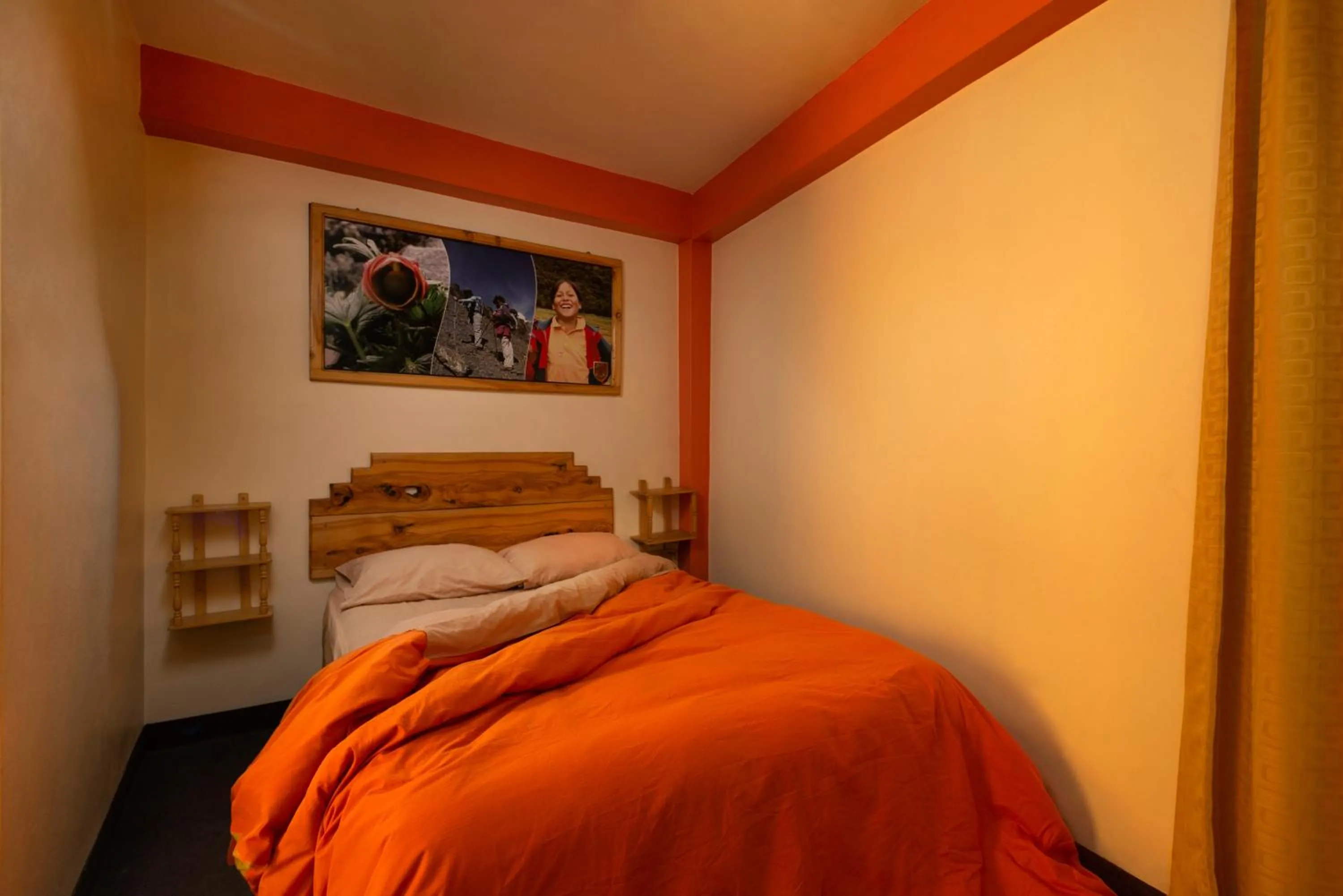 Deluxe Queen Room in La Casa de Maruja B&B