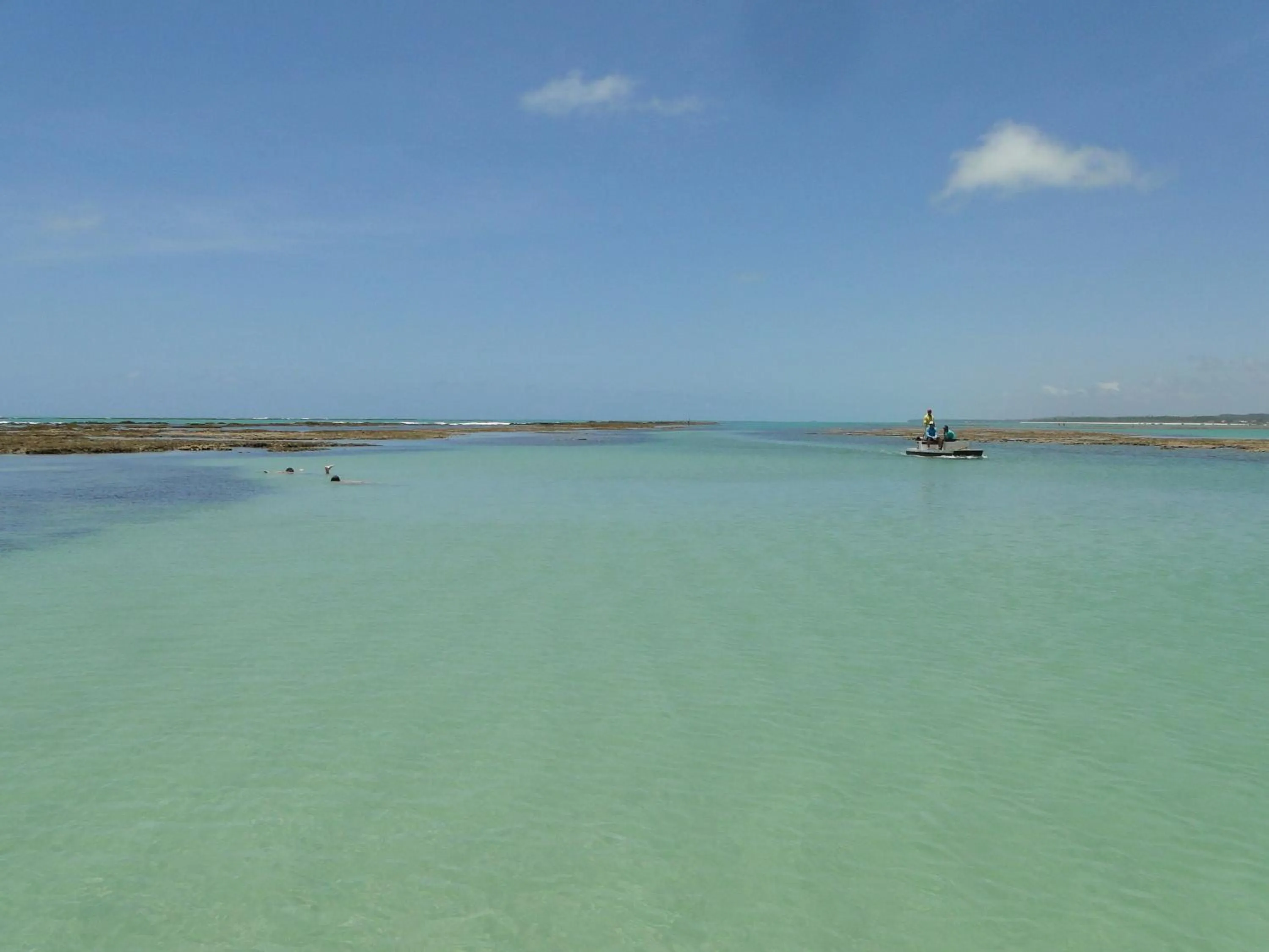 Snorkeling in Hotel Pousada Arco Iris