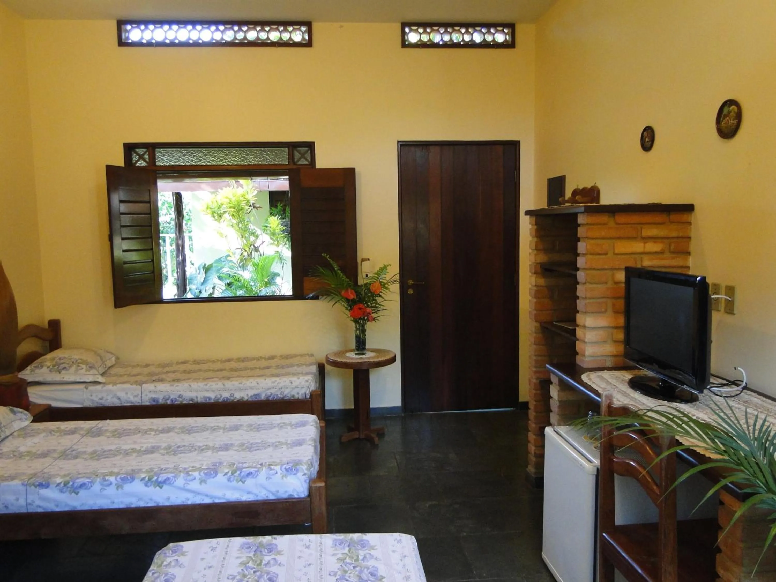 TV and multimedia, Bed in Hotel Pousada Arco Iris