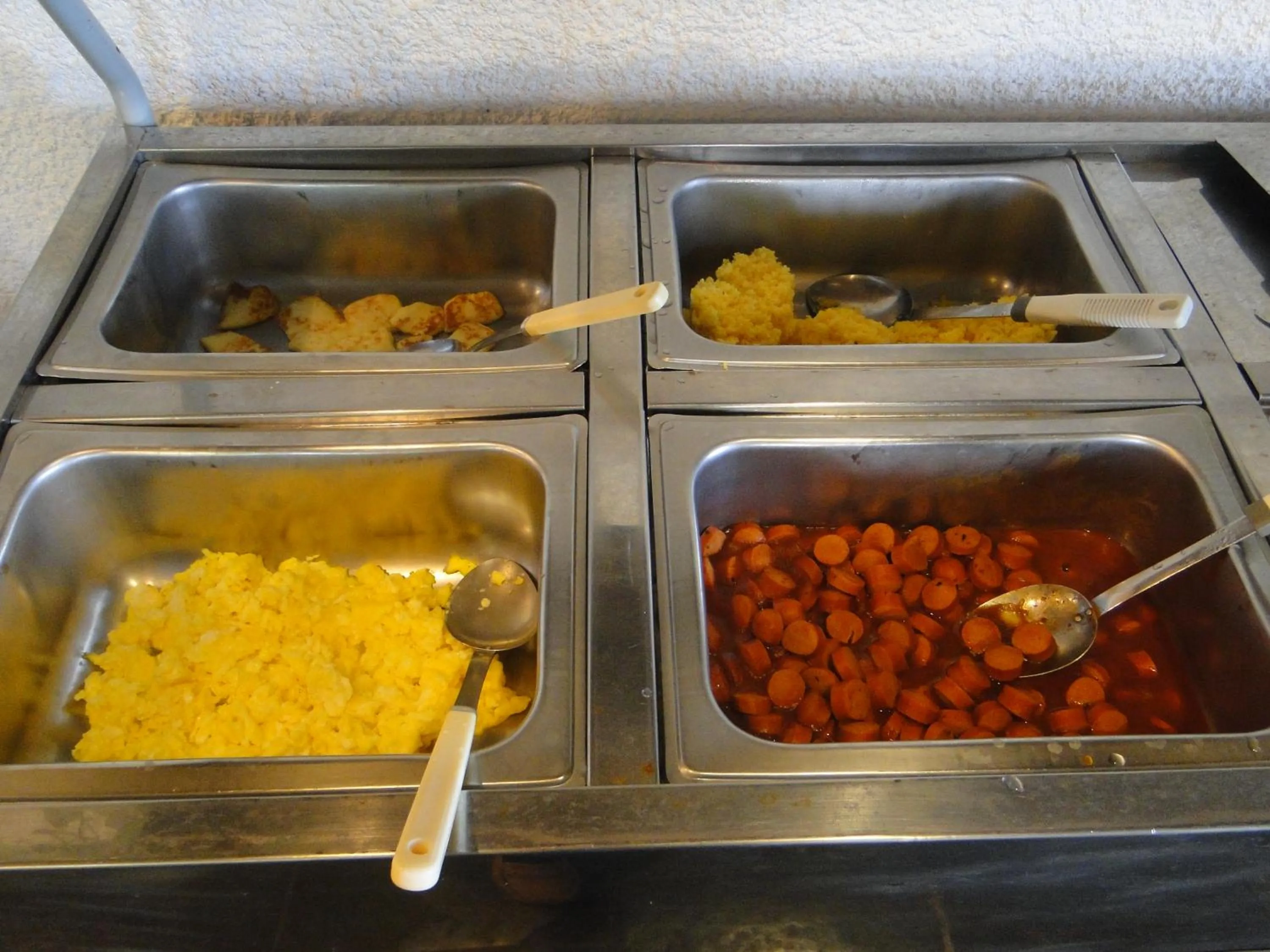 Buffet breakfast in Hotel Pousada Arco Iris