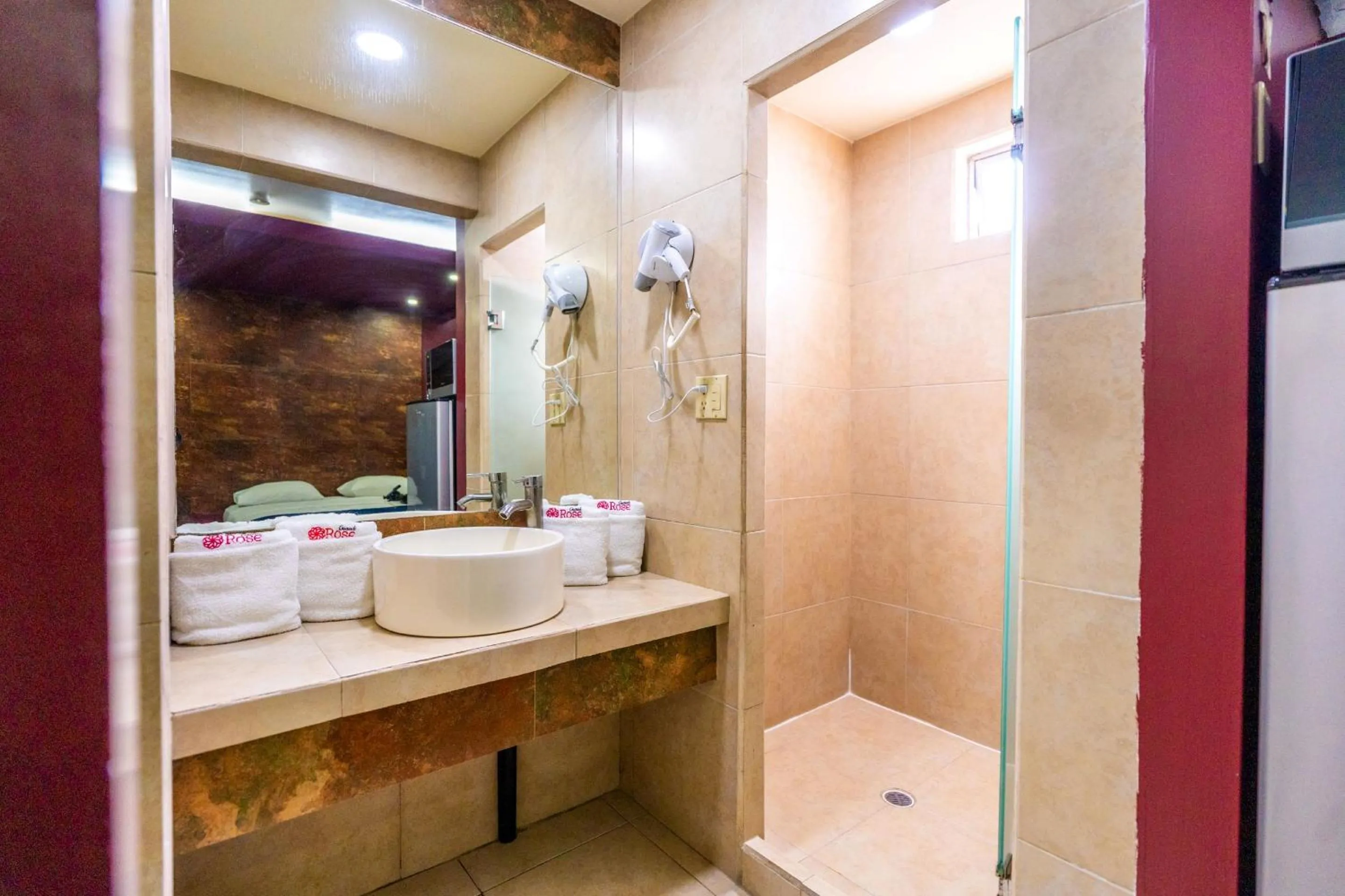 Shower in Hotel Rose Ensenada