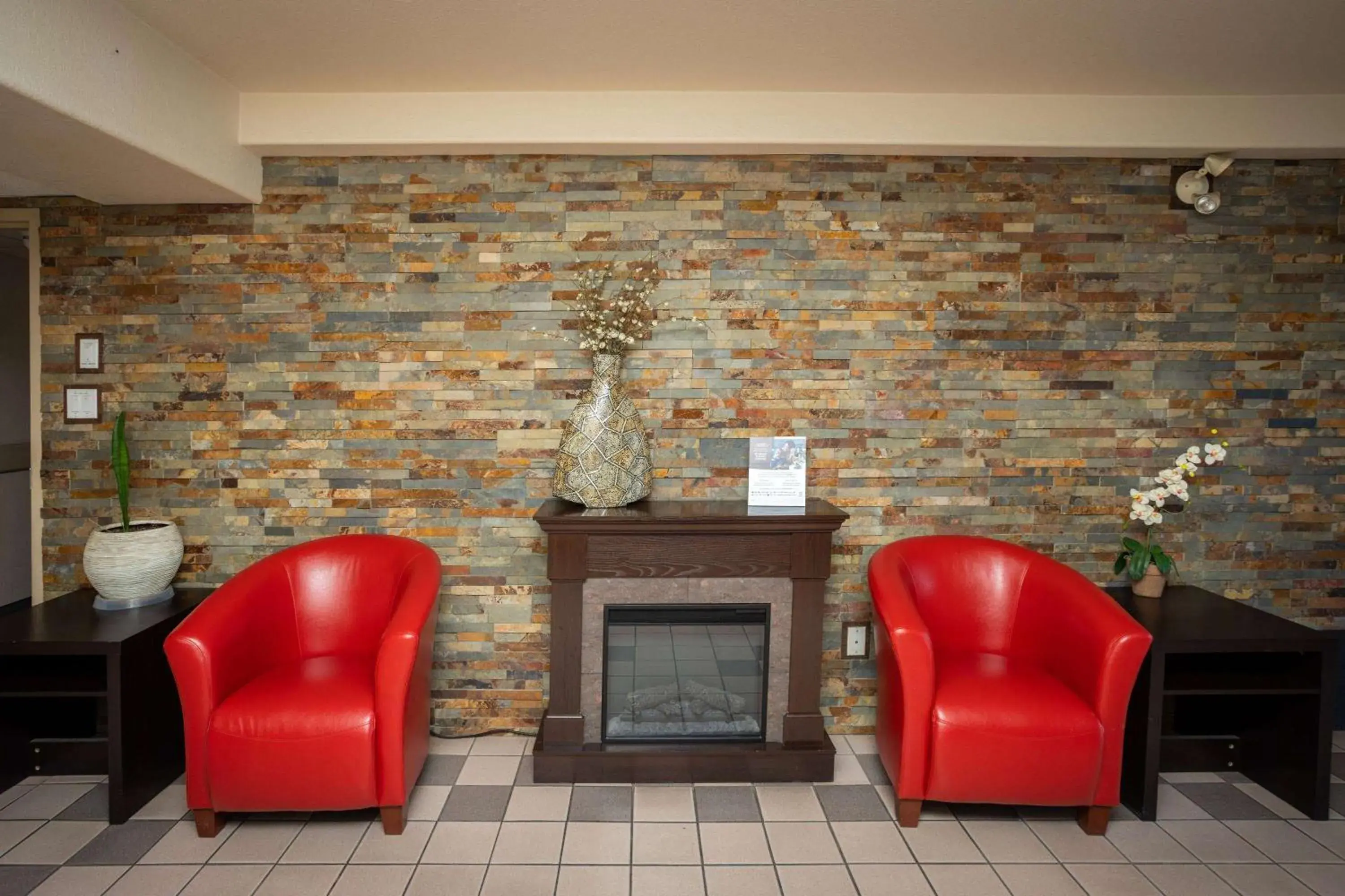 Lobby or reception in Ramada by Wyndham Cranbrook Lobby or reception in Ramada by Wyndham Cranbrook