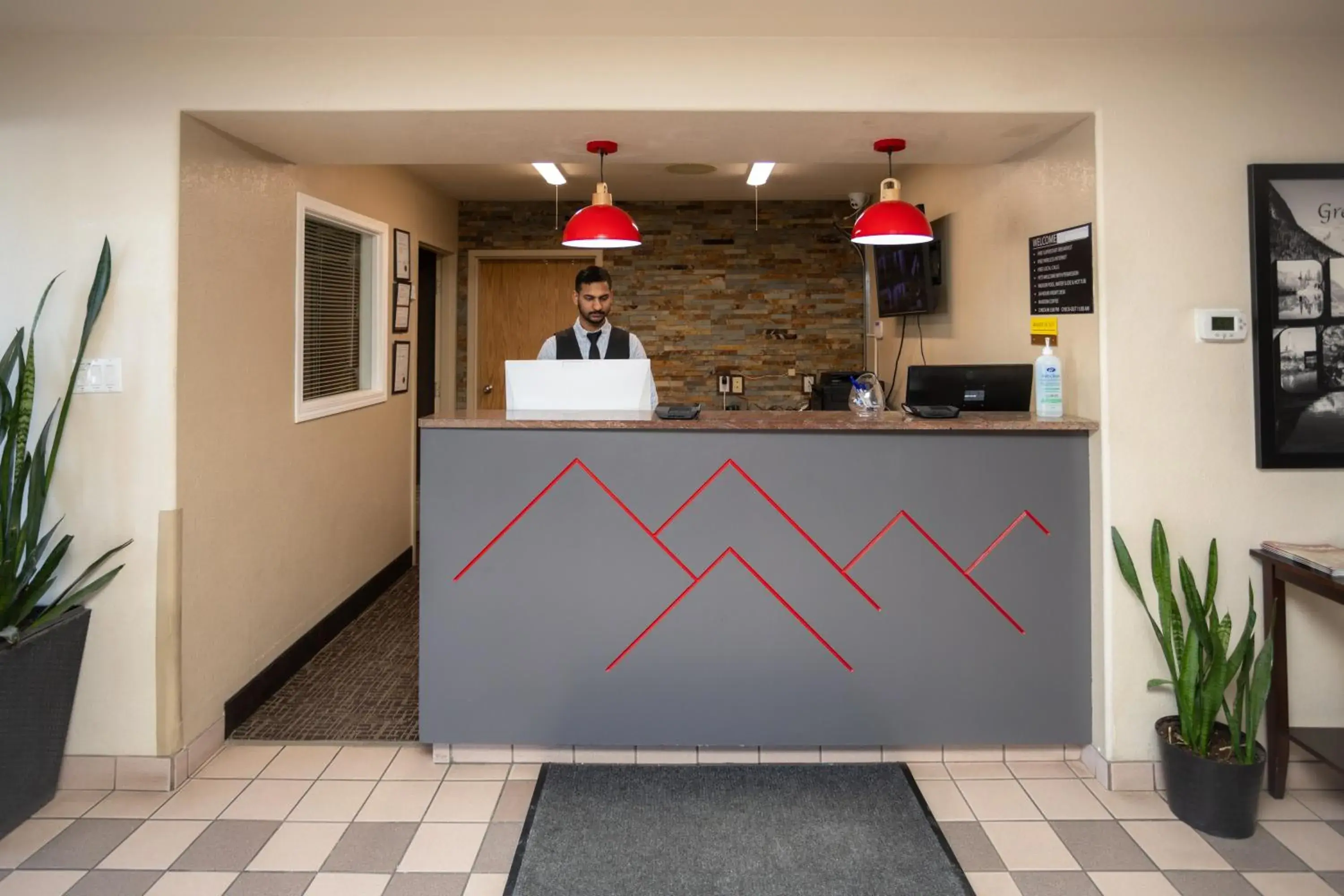 Lobby or reception in Ramada by Wyndham Cranbrook Lobby or reception in Ramada by Wyndham Cranbrook