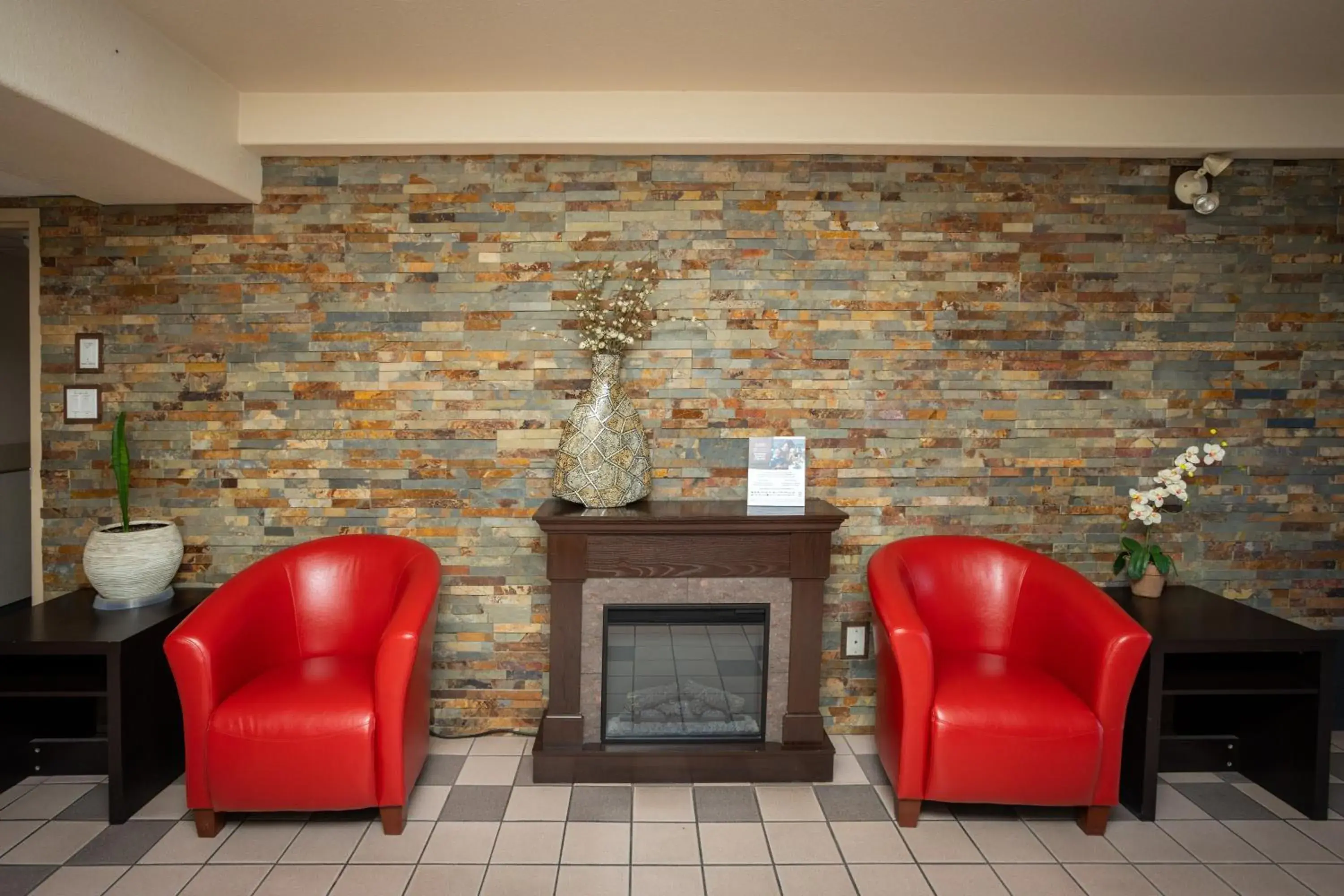 Lobby or reception in Ramada by Wyndham Cranbrook Lobby or reception in Ramada by Wyndham Cranbrook