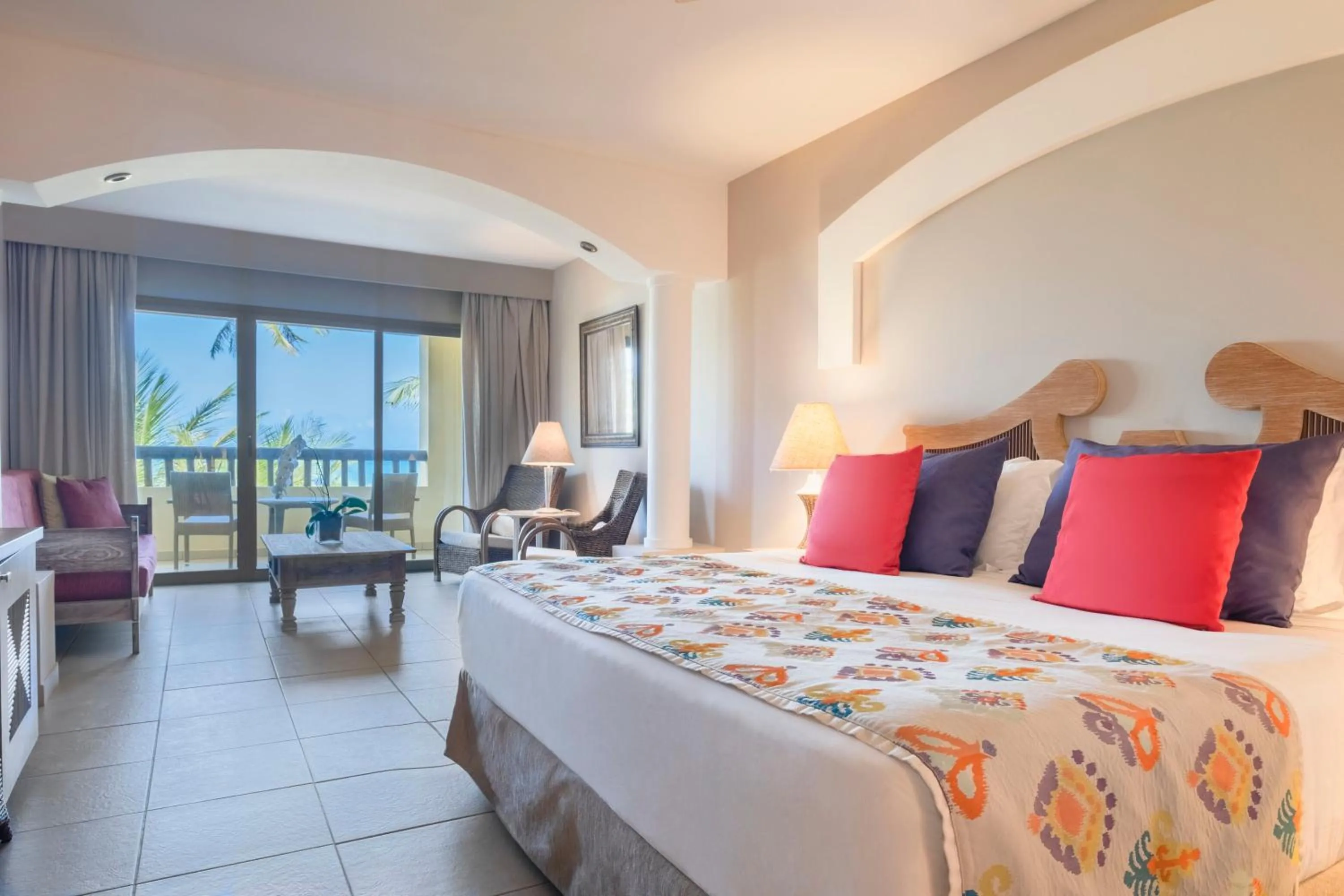 Bedroom, Bed in Iberostar Waves Bahia - All Inclusive
