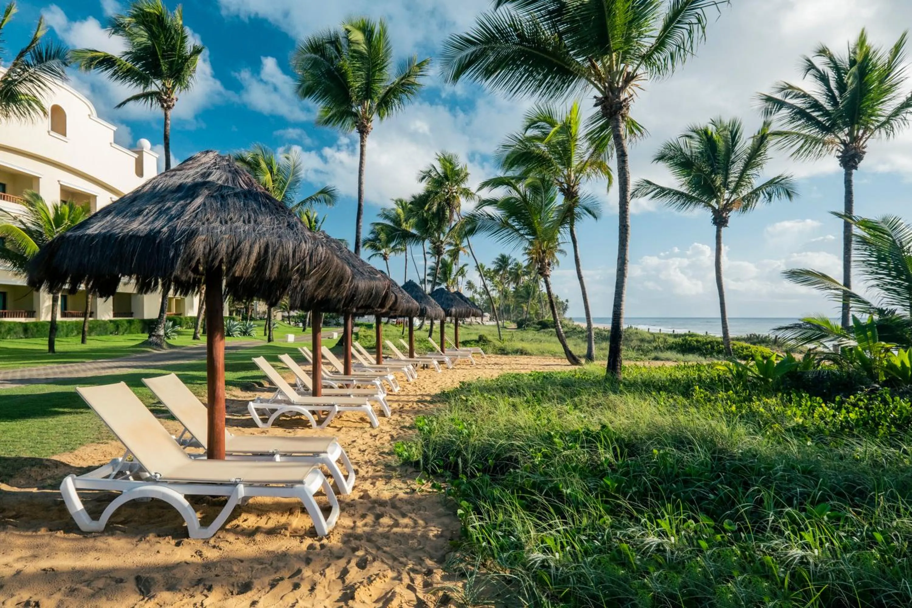 Beach in Iberostar Waves Bahia - All Inclusive