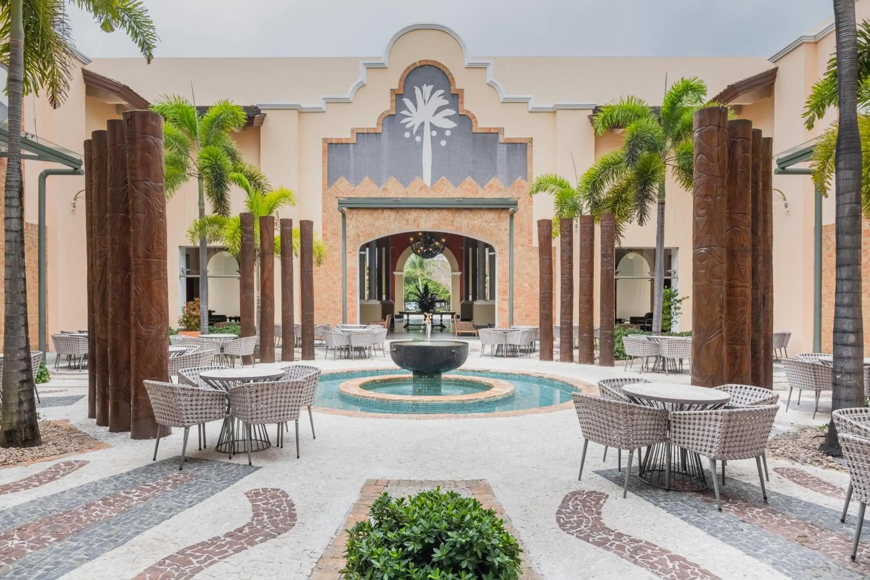 Lobby or reception in Iberostar Waves Bahia - All Inclusive Lobby or reception in Iberostar Waves Bahia - All Inclusive