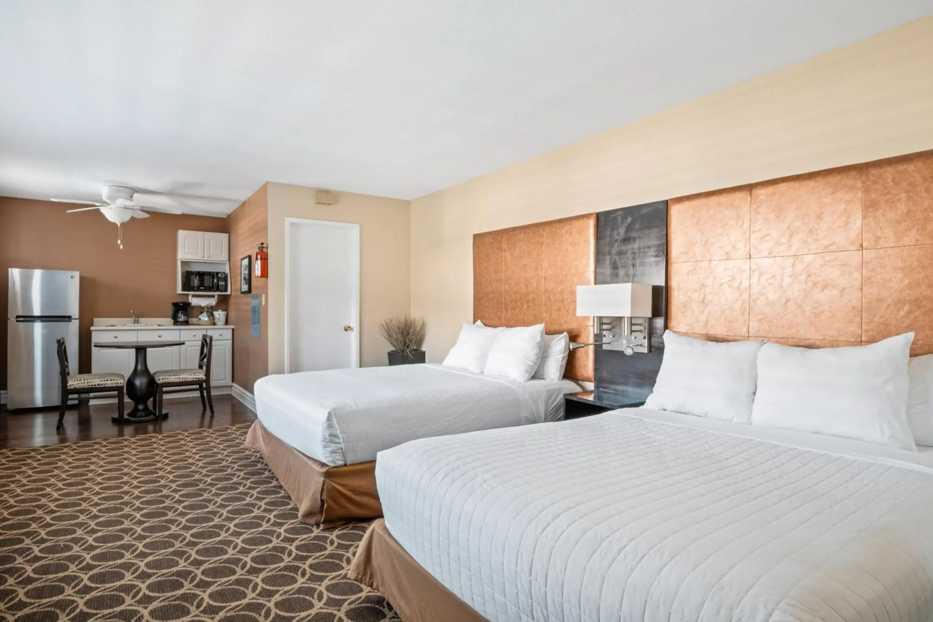 Bed in Marin Suites Hotel Bed in Marin Suites Hotel