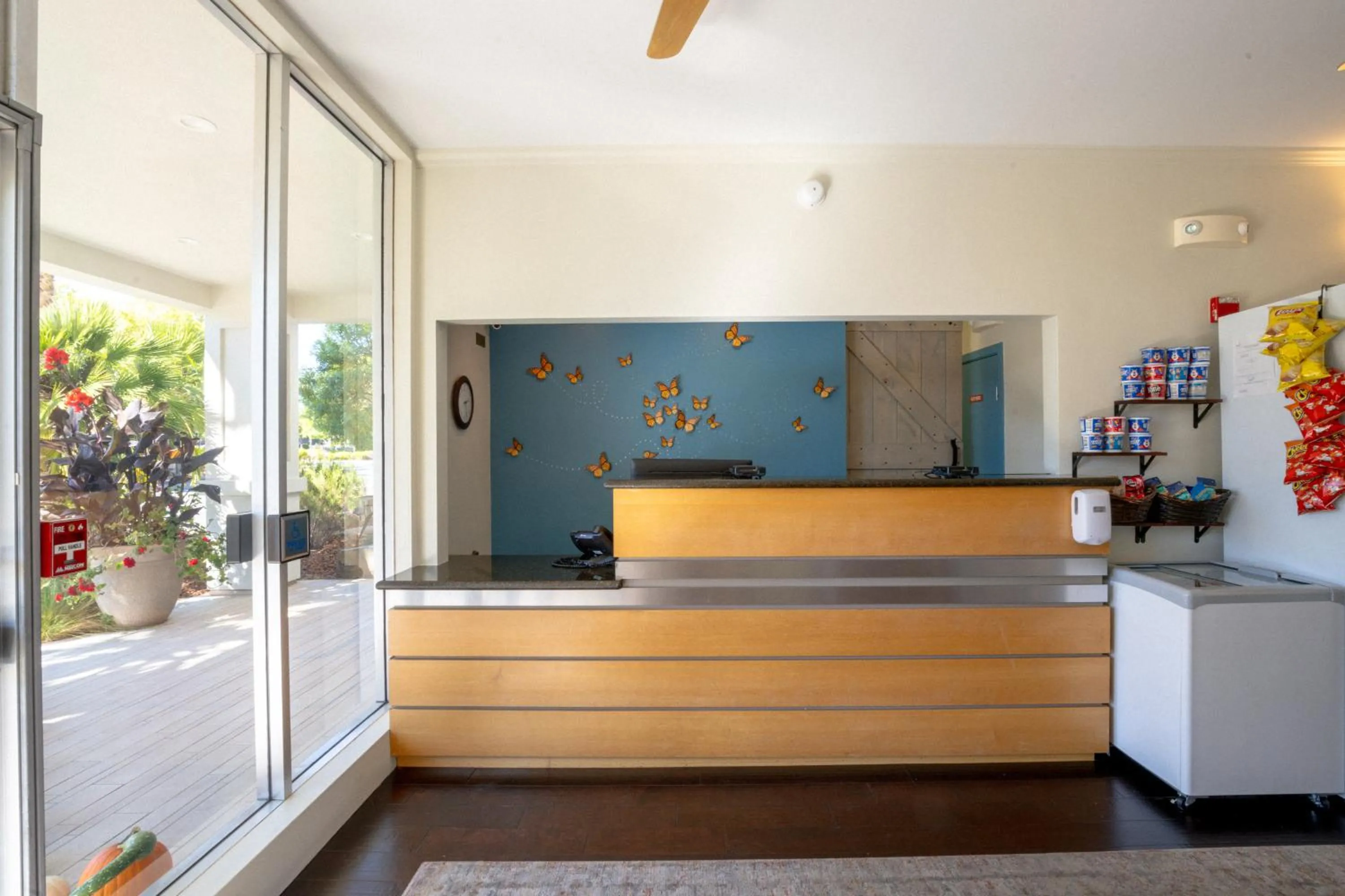 Lobby or reception in Marin Suites Hotel