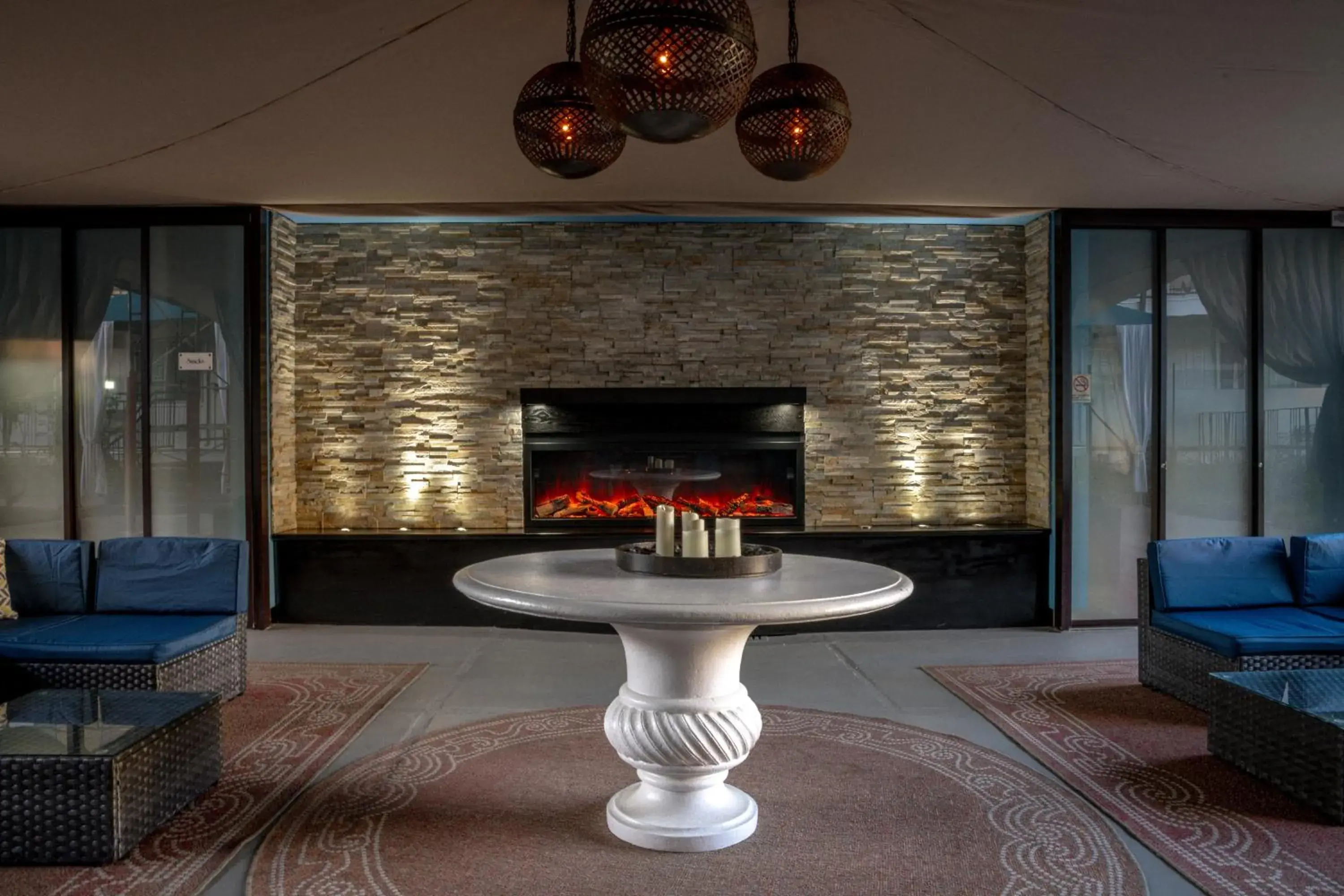 Lounge or bar in Marin Suites Hotel Lounge or bar in Marin Suites Hotel