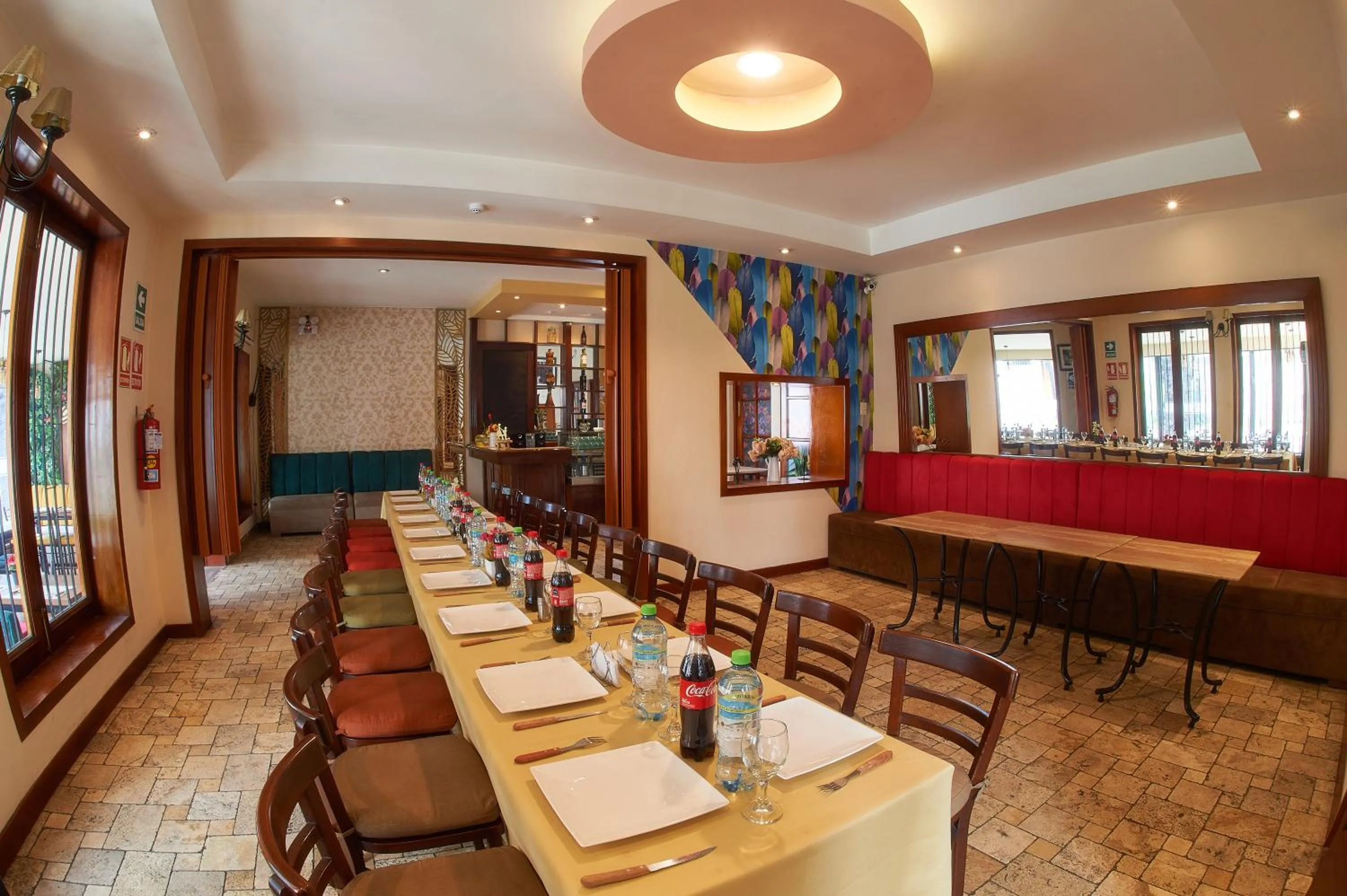 Restaurant/places to eat in Hotel Arequipa Vive