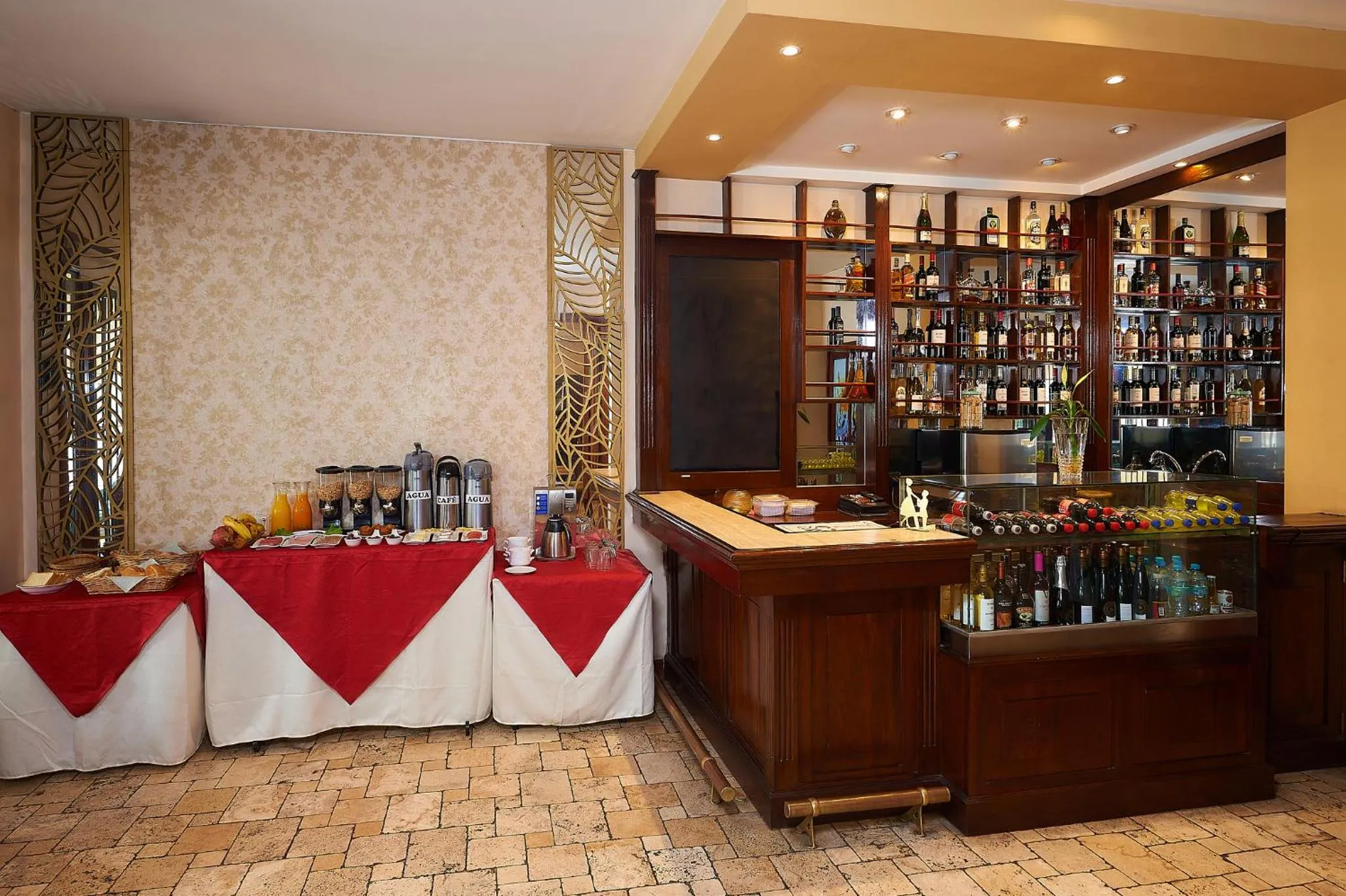 Restaurant/places to eat in Hotel Arequipa Vive