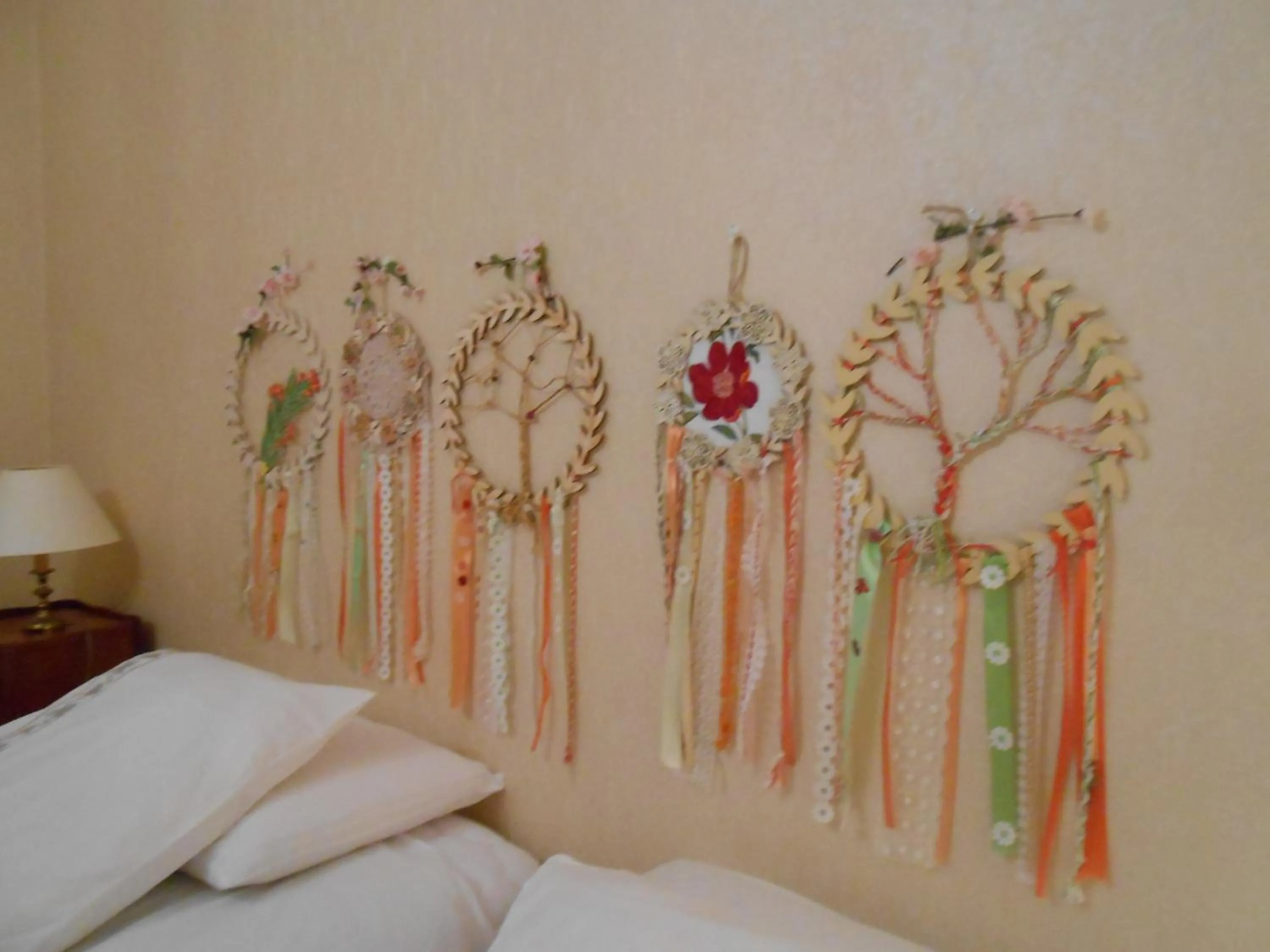 Decorative detail, Bed in La Roseraie